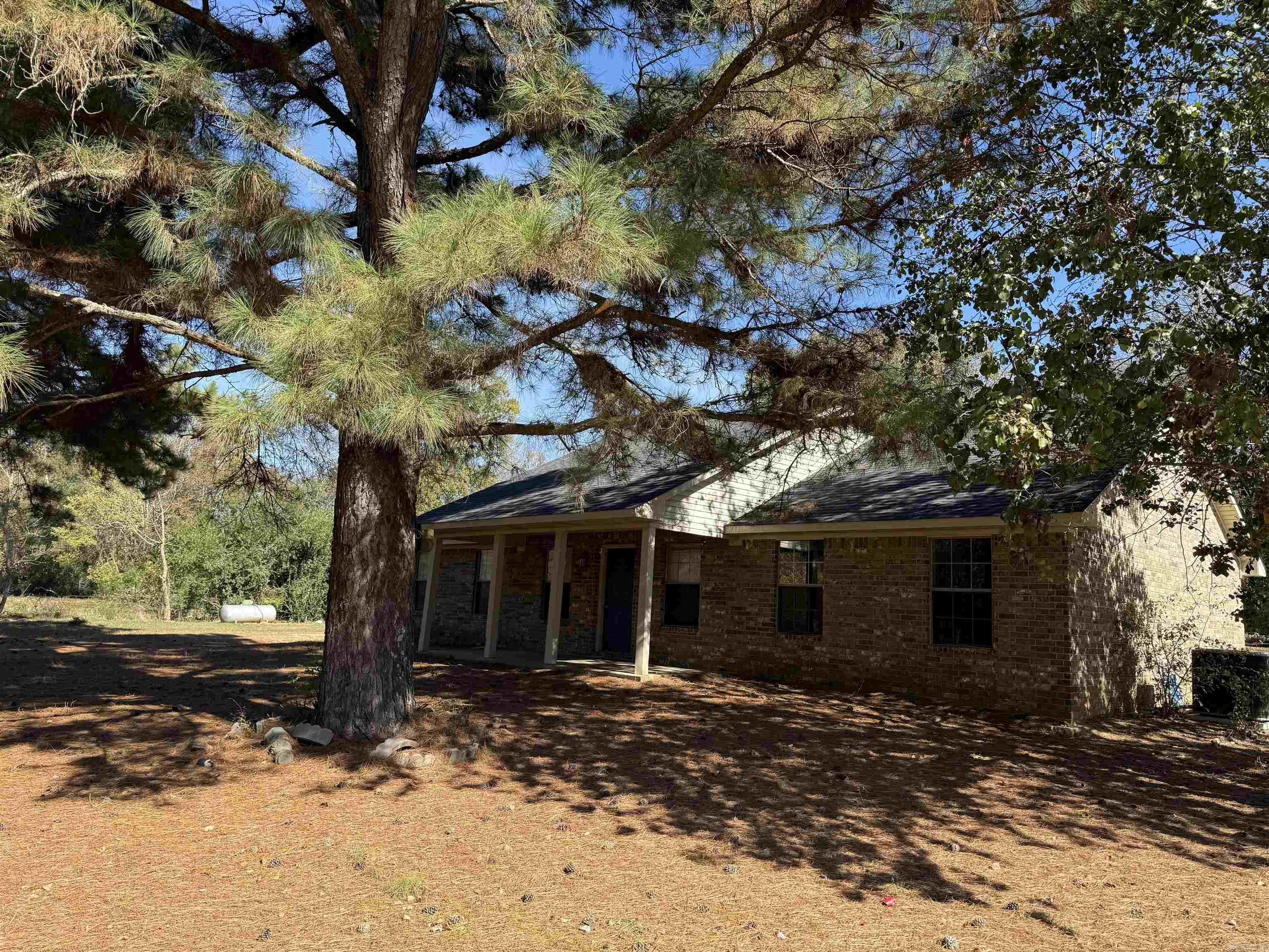 2744 Corinth Road Property Photo 6