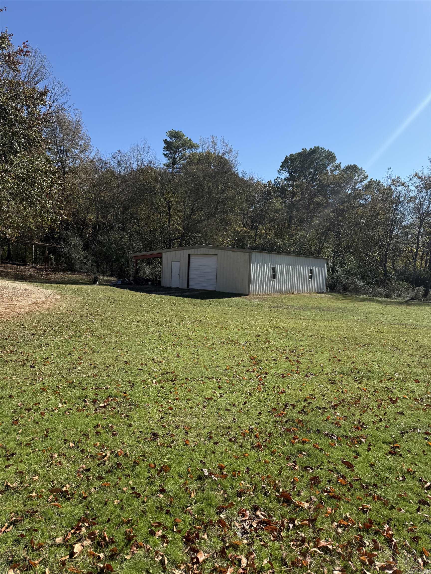 2744 Corinth Road Property Photo 7