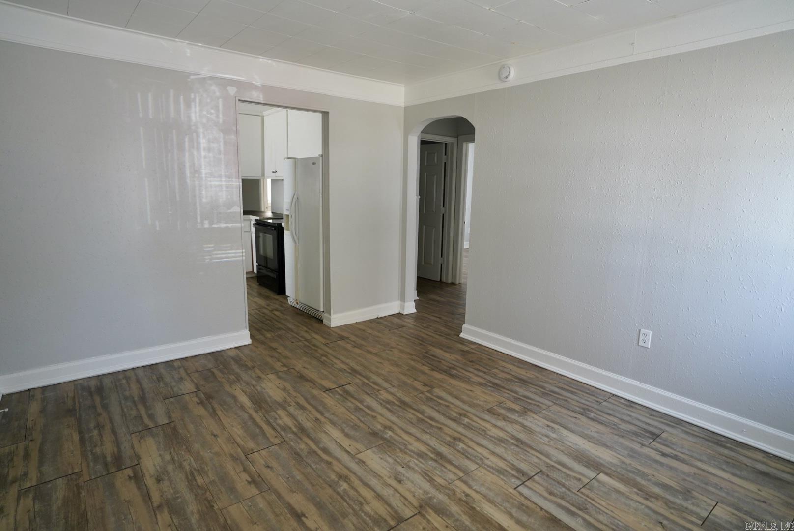 309 Roosevelt Cir Property Photo 8