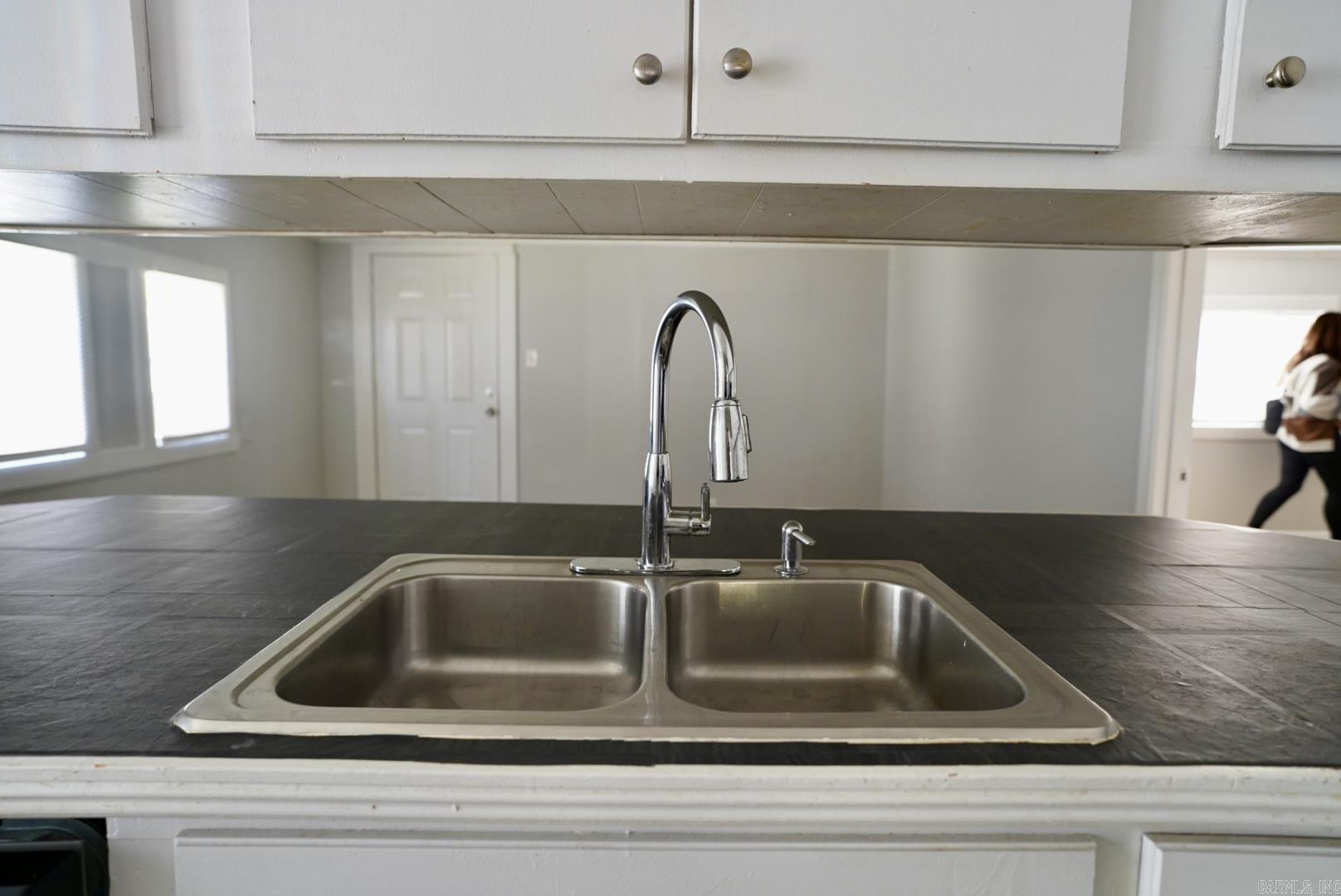 309 Roosevelt Cir Property Photo 14