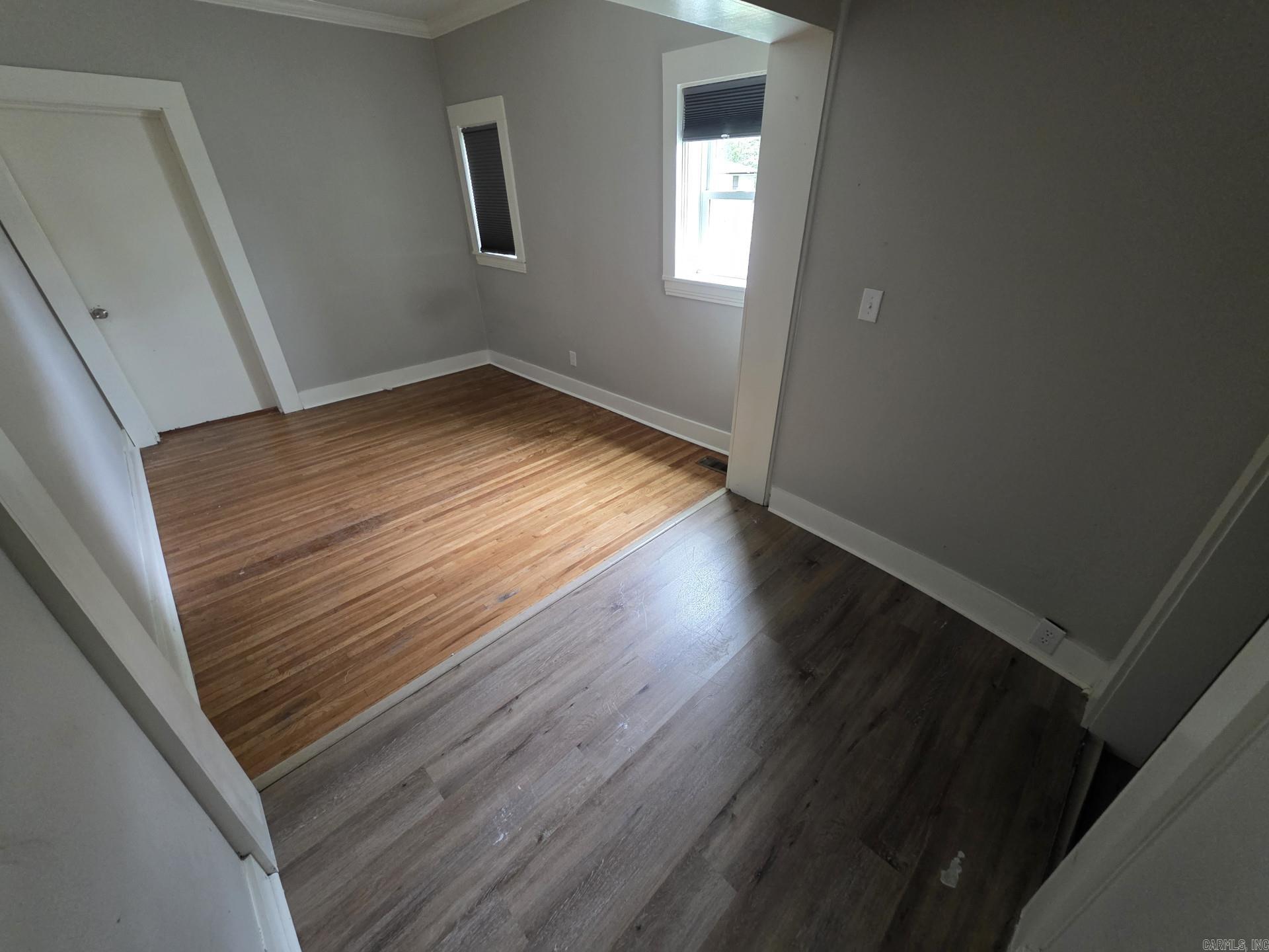 400 Clark Street Property Photo 18