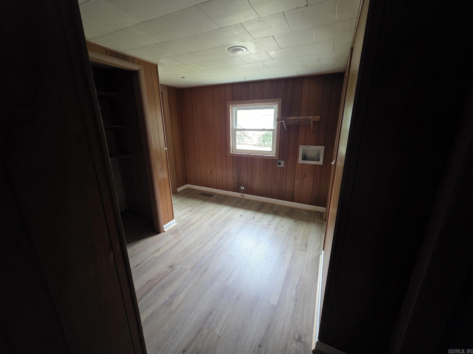 400 Clark Street Property Photo 27