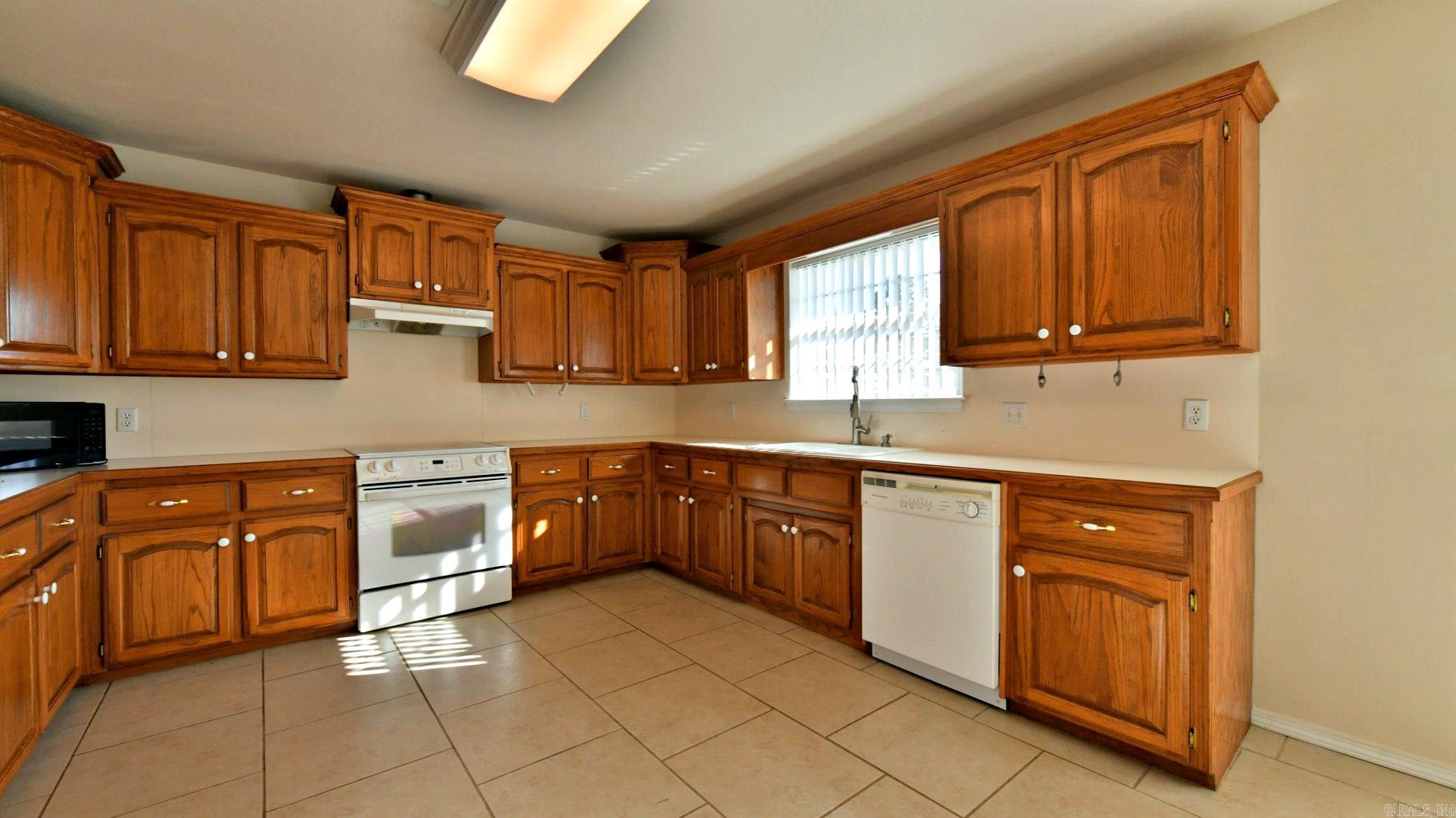 105 Dogwood Property Photo 14