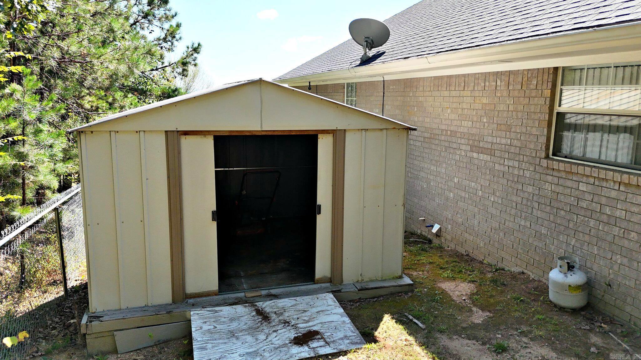 105 Dogwood Property Photo 38