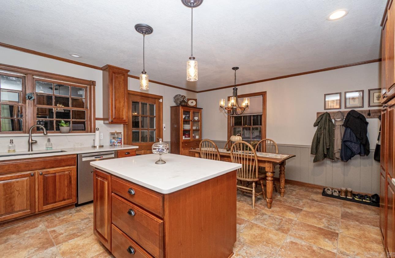 2200 Maul Road Property Photo 16