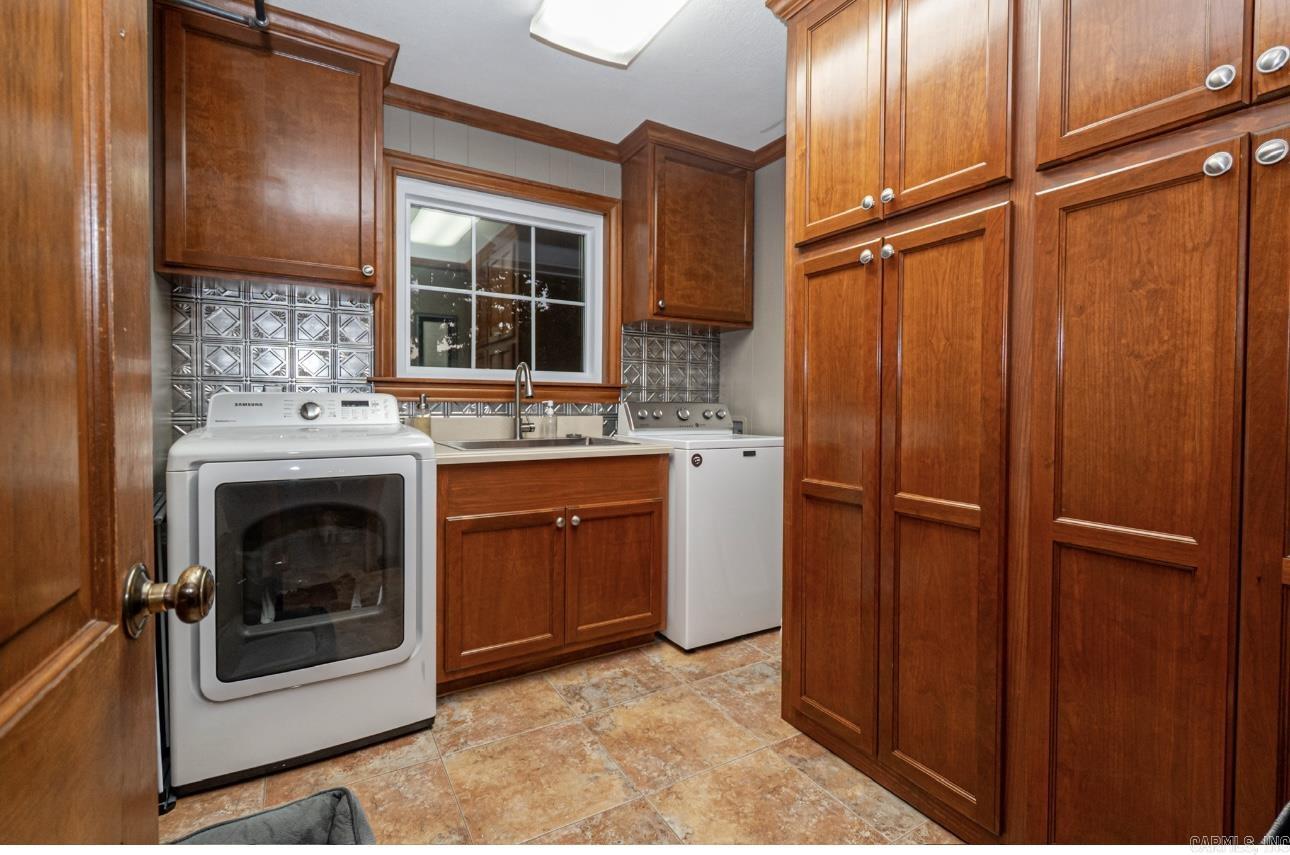2200 Maul Road Property Photo 20