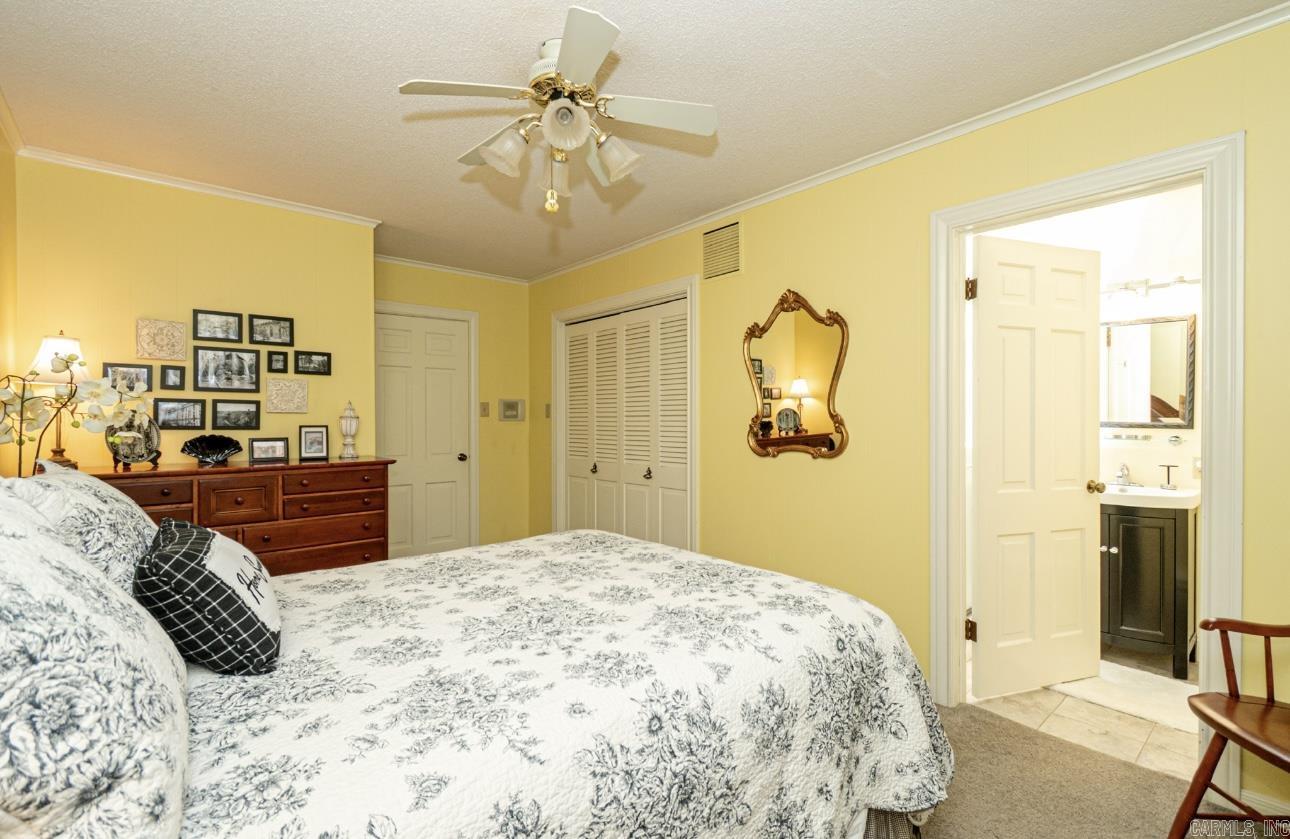 2200 Maul Road Property Photo 32