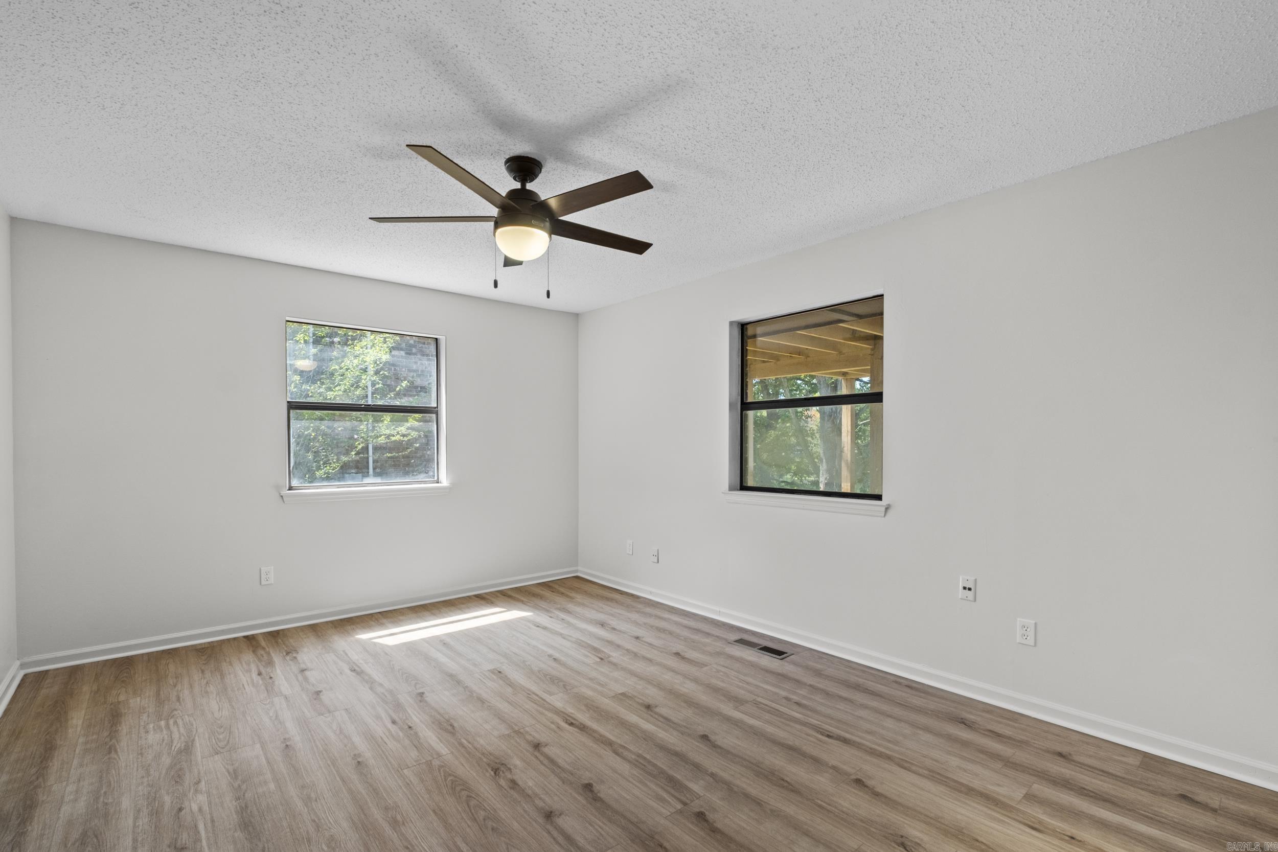 21 E Lake Drive Property Photo 26