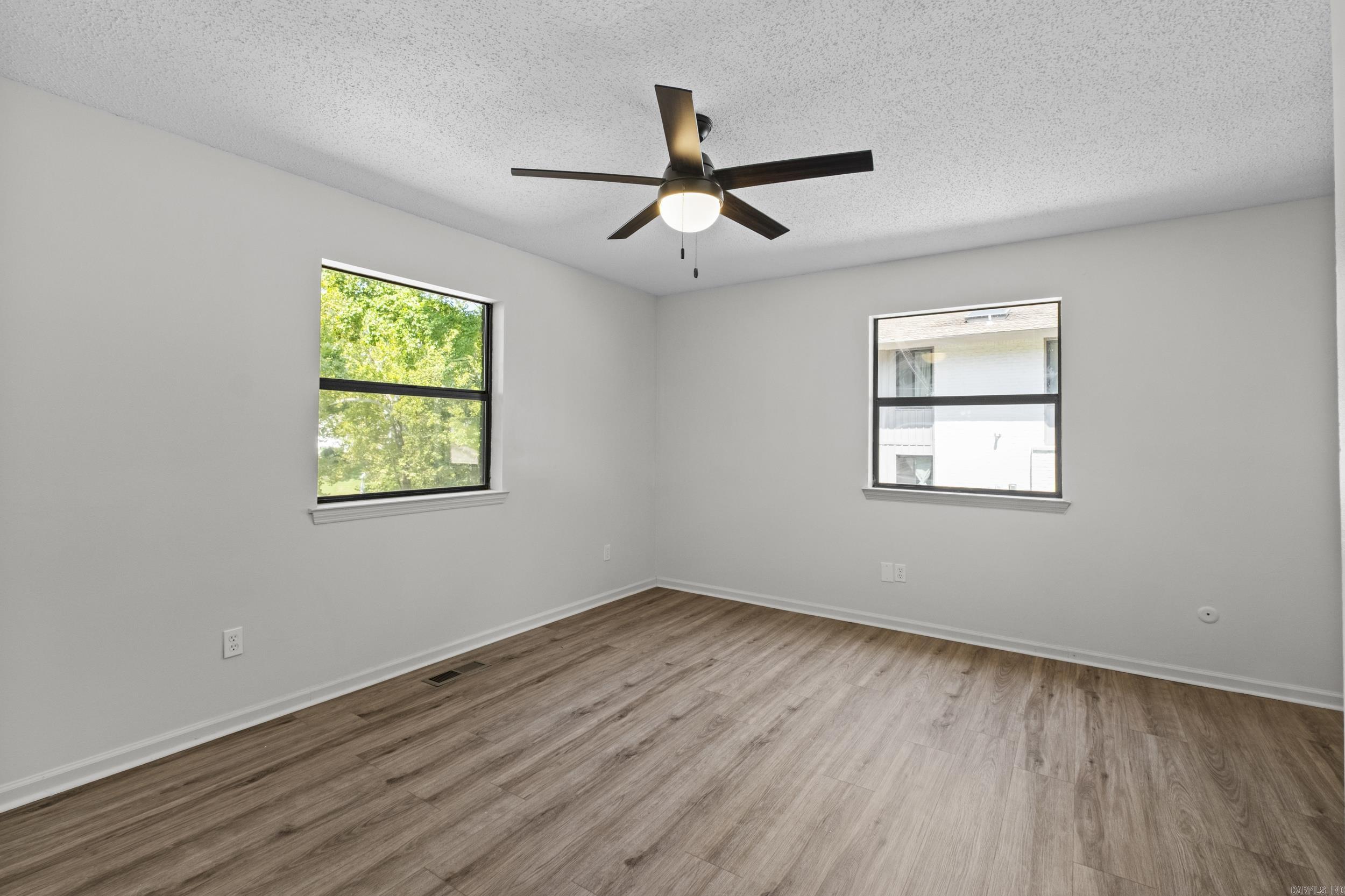 21 E Lake Drive Property Photo 30