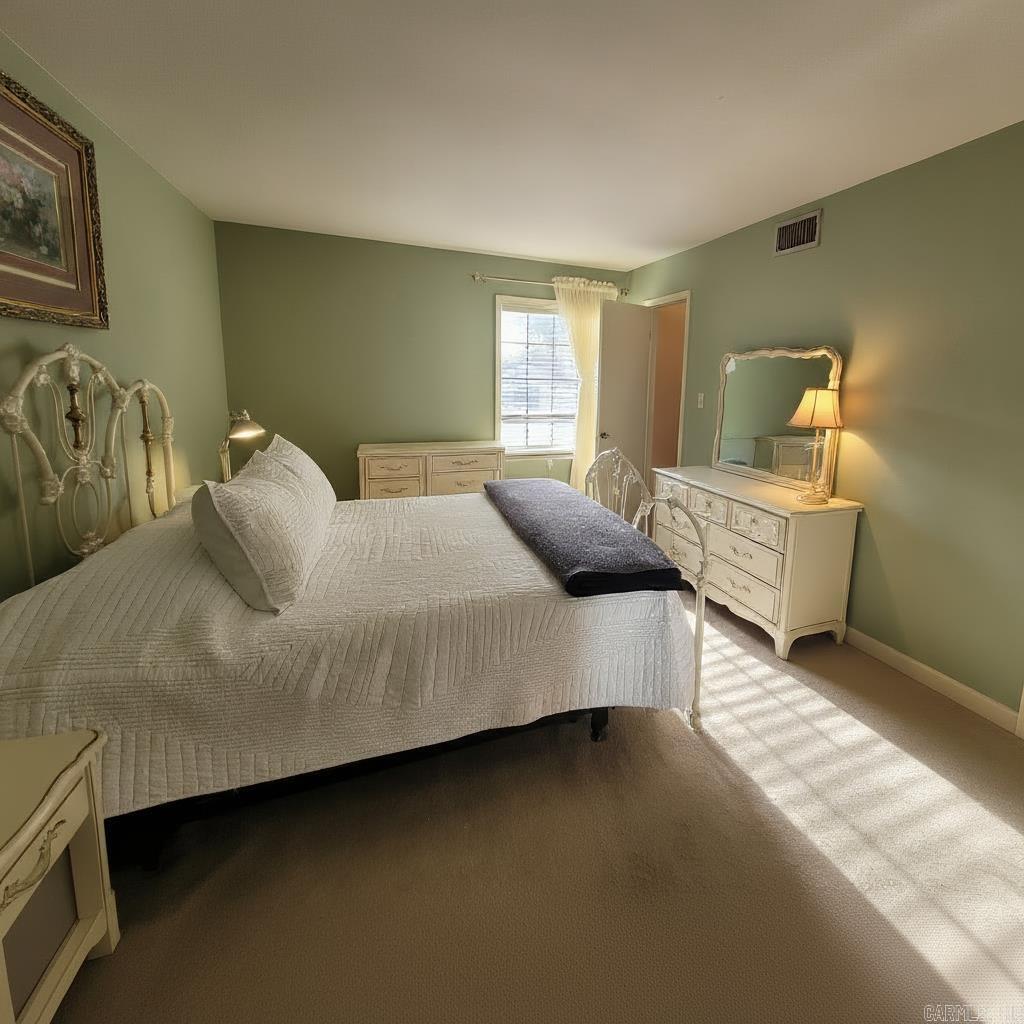 22 Huntleigh Drive Property Photo 7