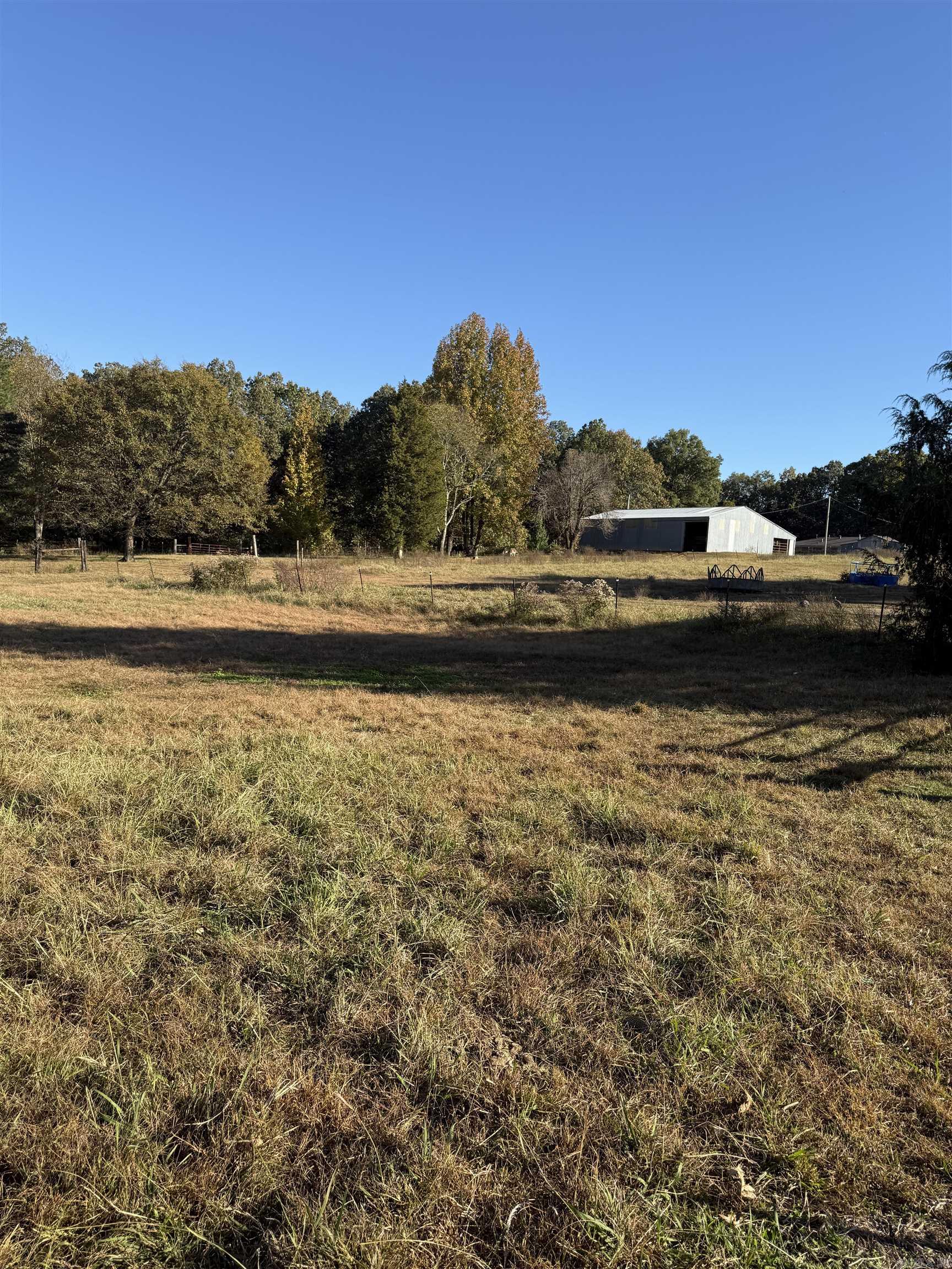 865 Cr 960 Property Photo 1