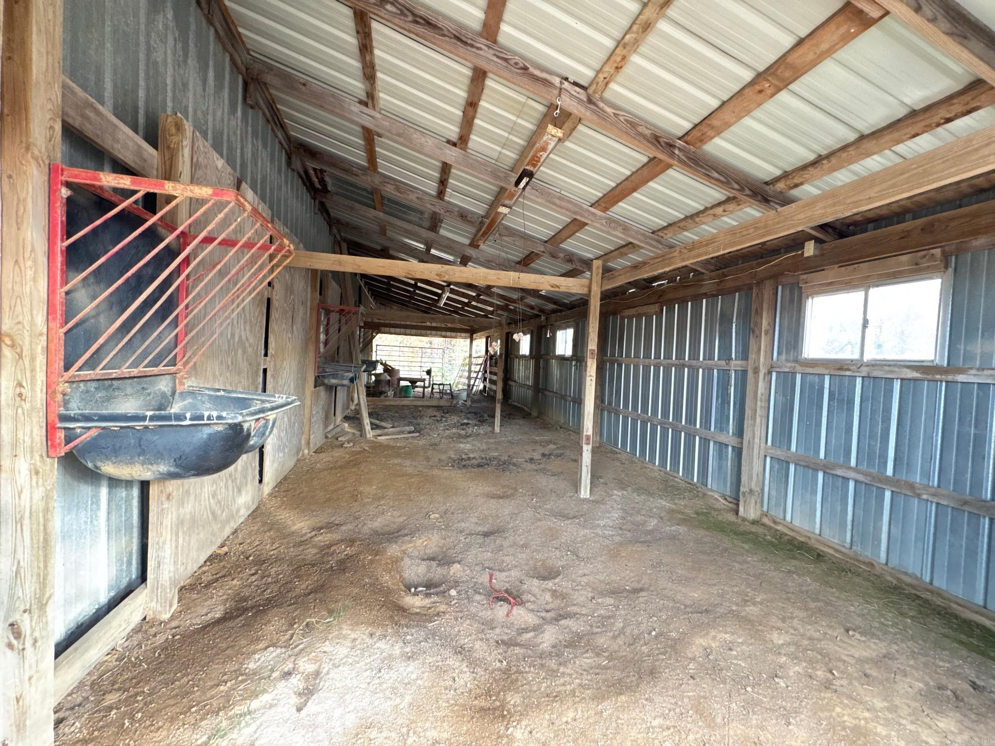 865 Cr 960 Property Photo 13