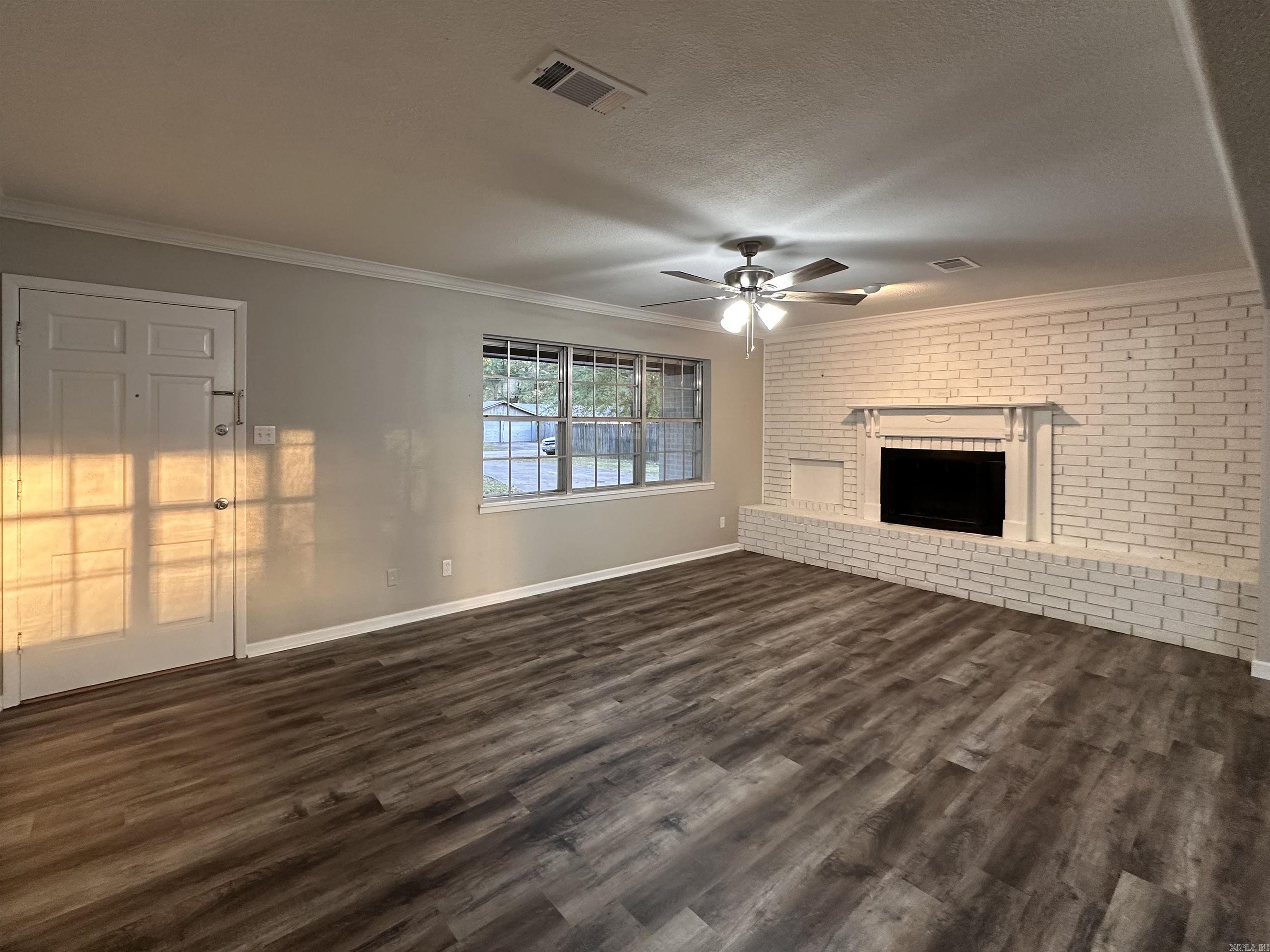 101 Sierra Madre Property Photo 7