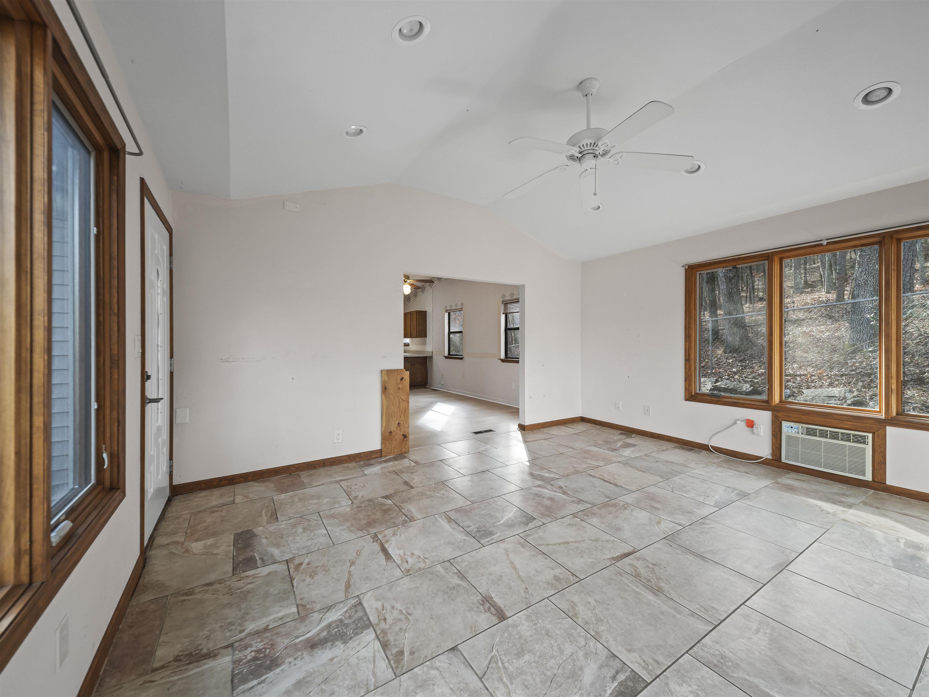 5 La Paca Lane Property Photo 3