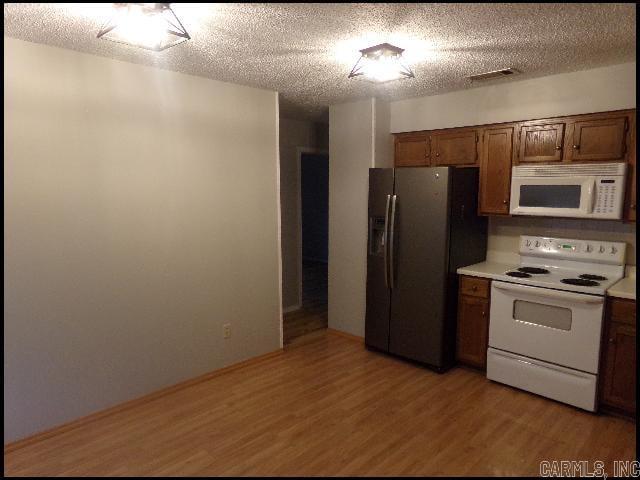 1801 Mesquite Circle Property Photo 8