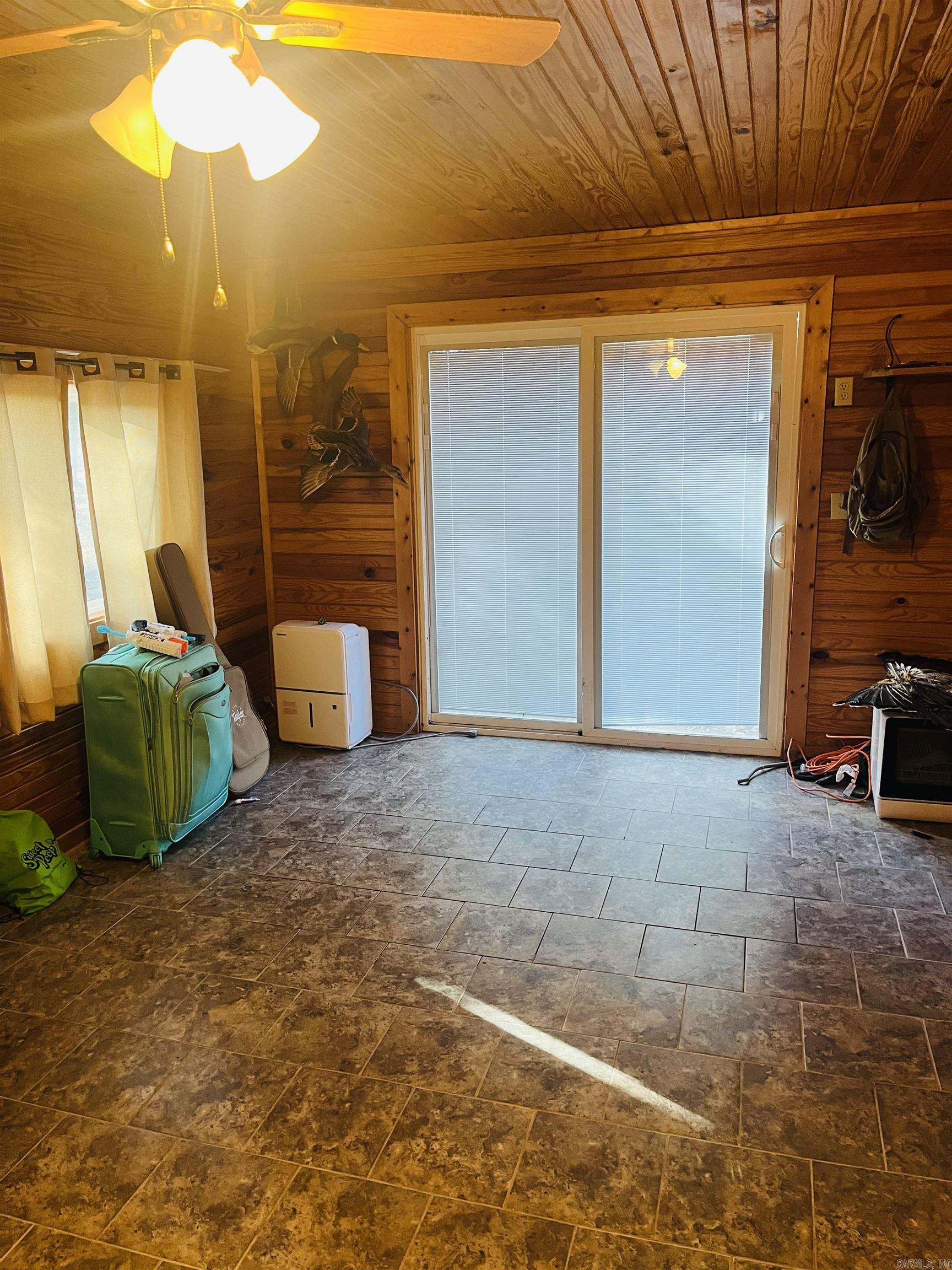2215 S 425 Highway Property Photo 19