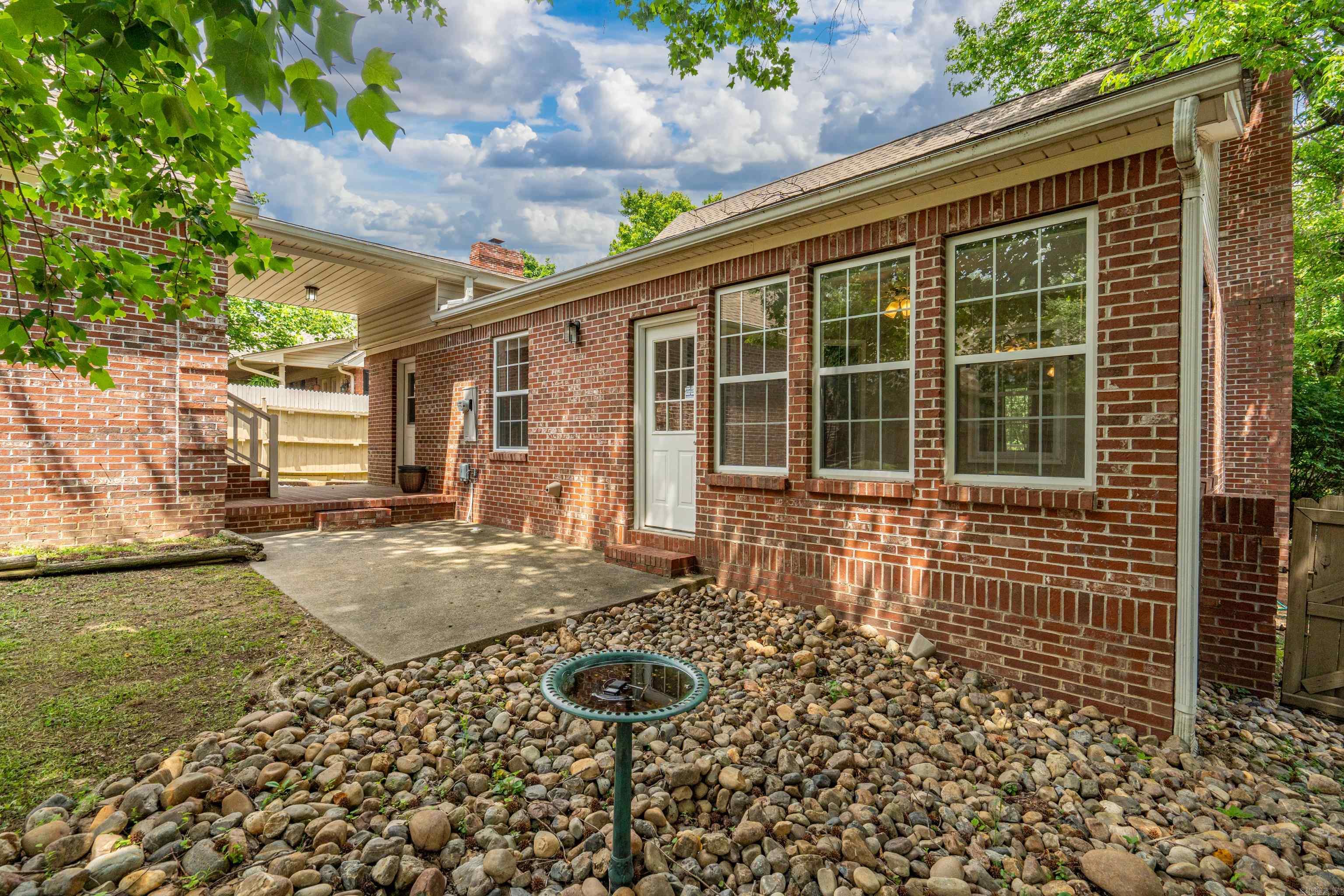 5 Kings Row Property Photo 36