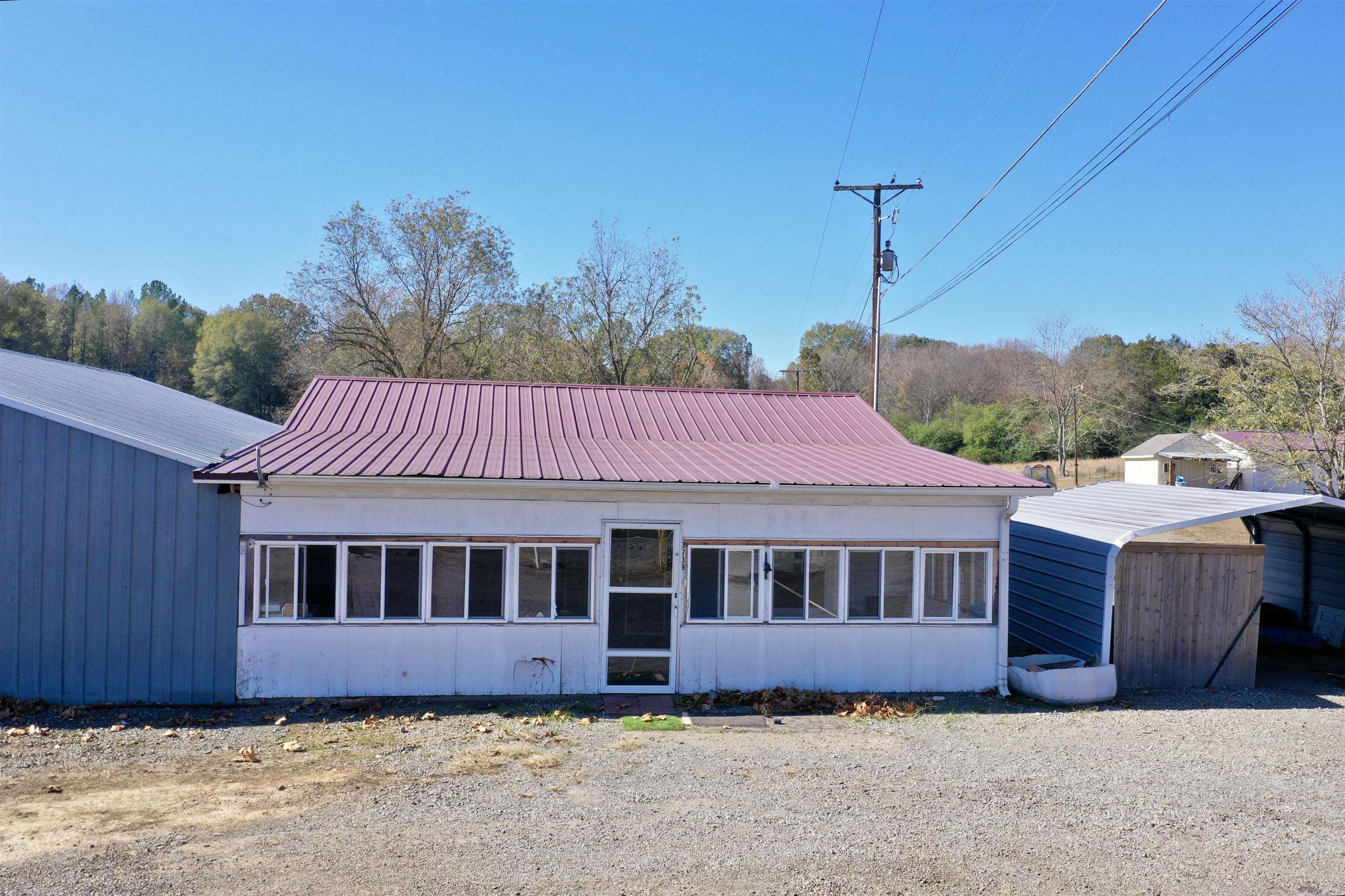 3739 Hwy 16 Property Photo 2