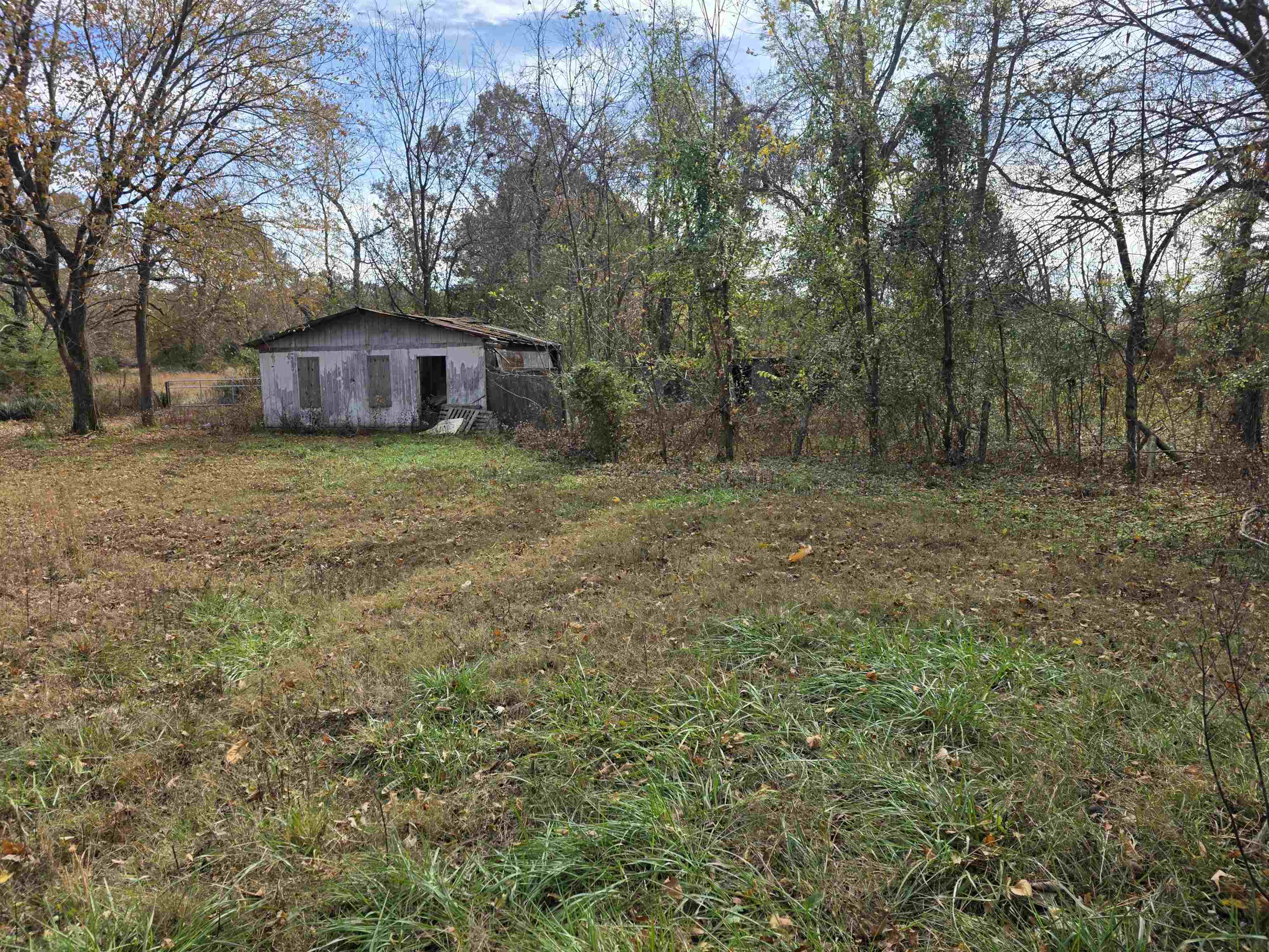 270 E Maxville Road Property Photo 6