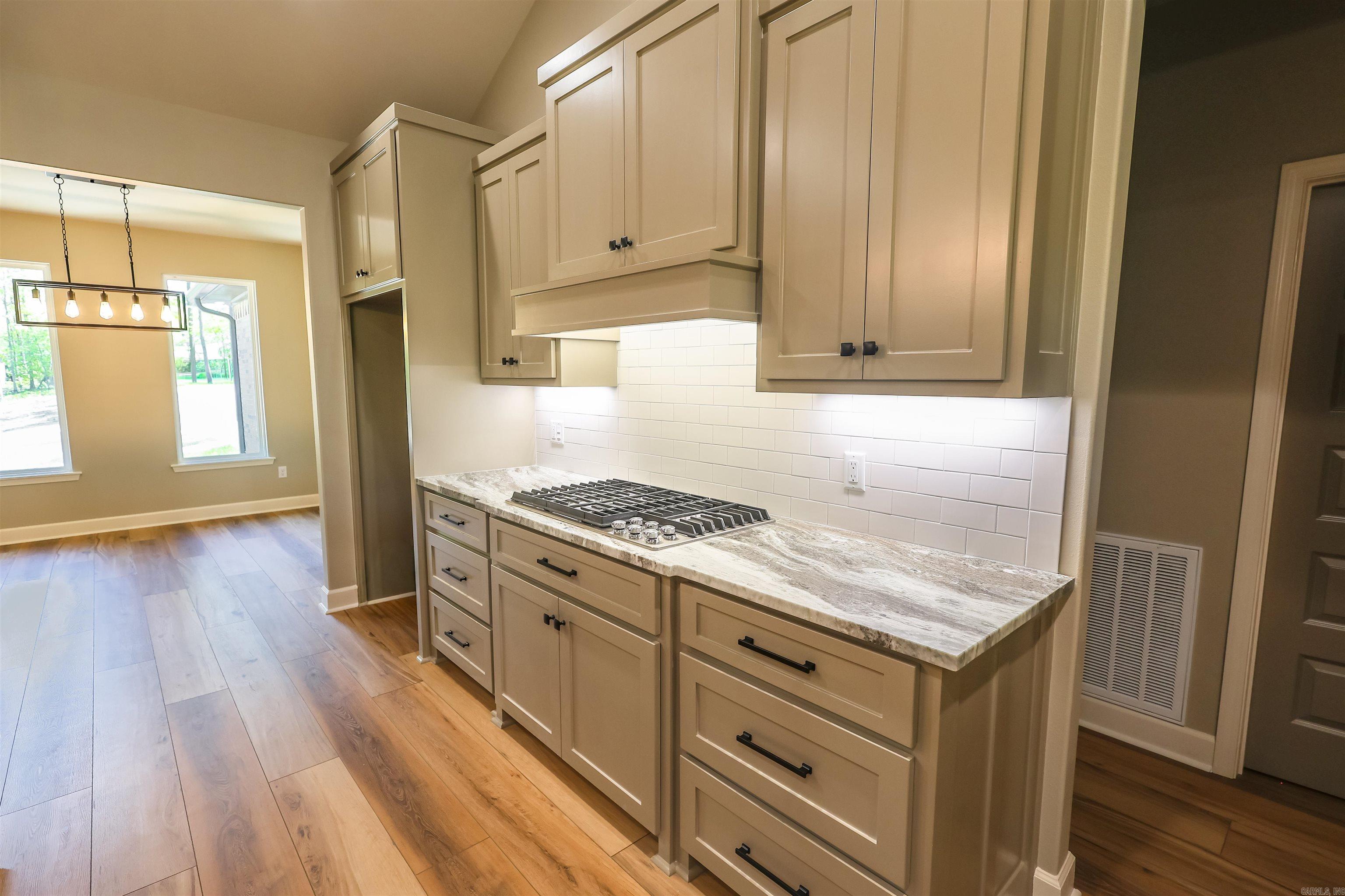 171 Old Oak Trail Property Photo 8