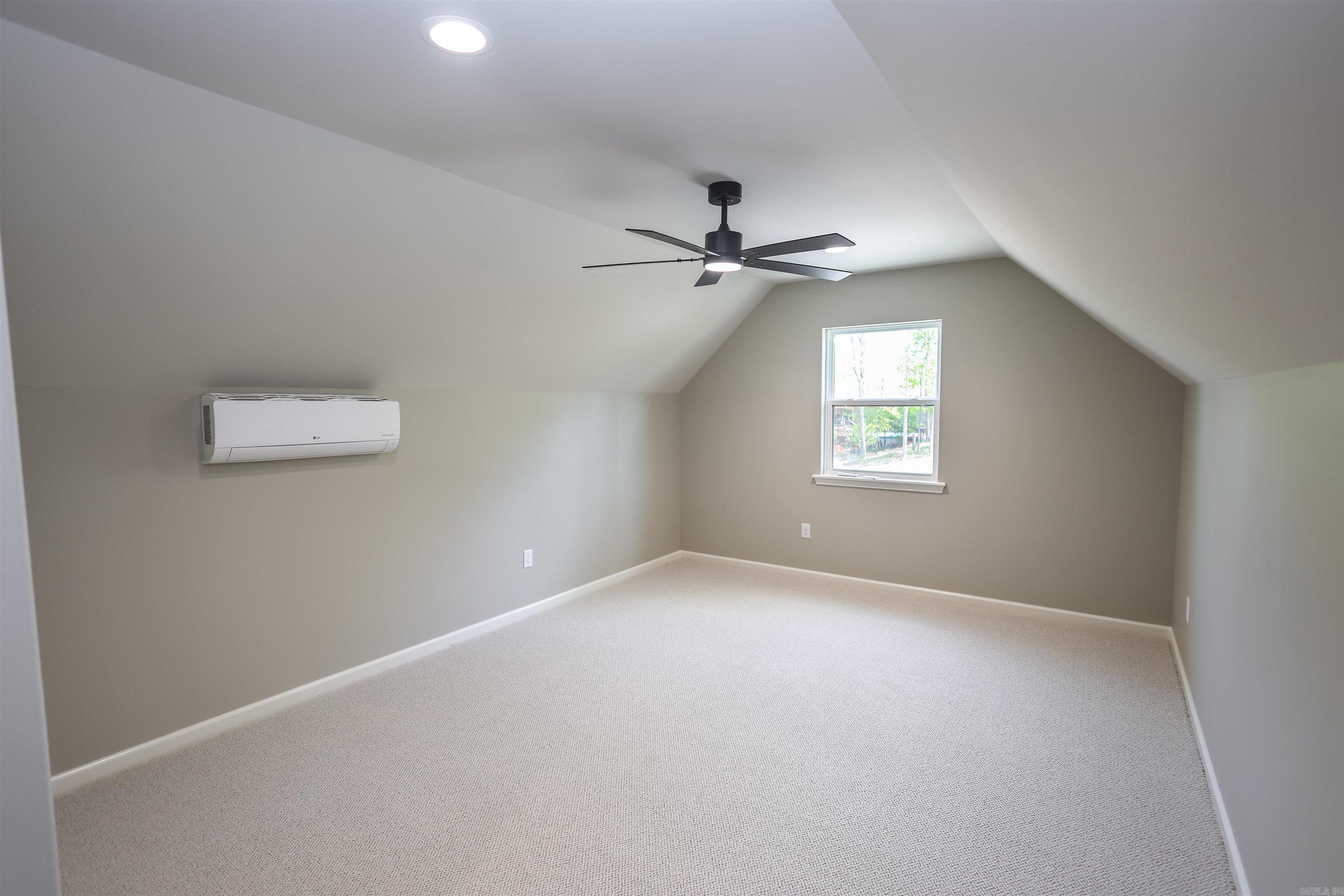 171 Old Oak Trail Property Photo 24