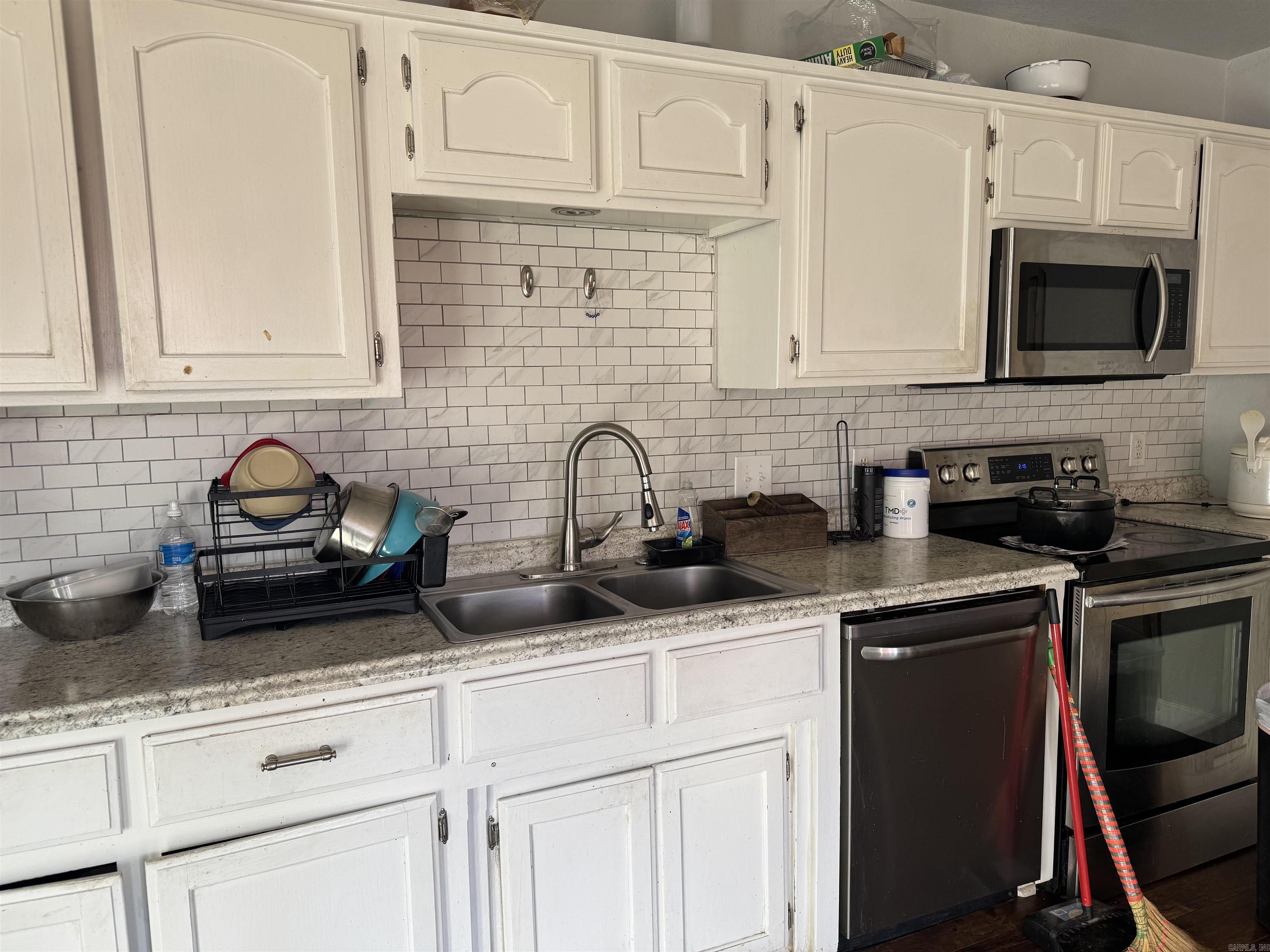 2097 N Highway 21 Property Photo 8