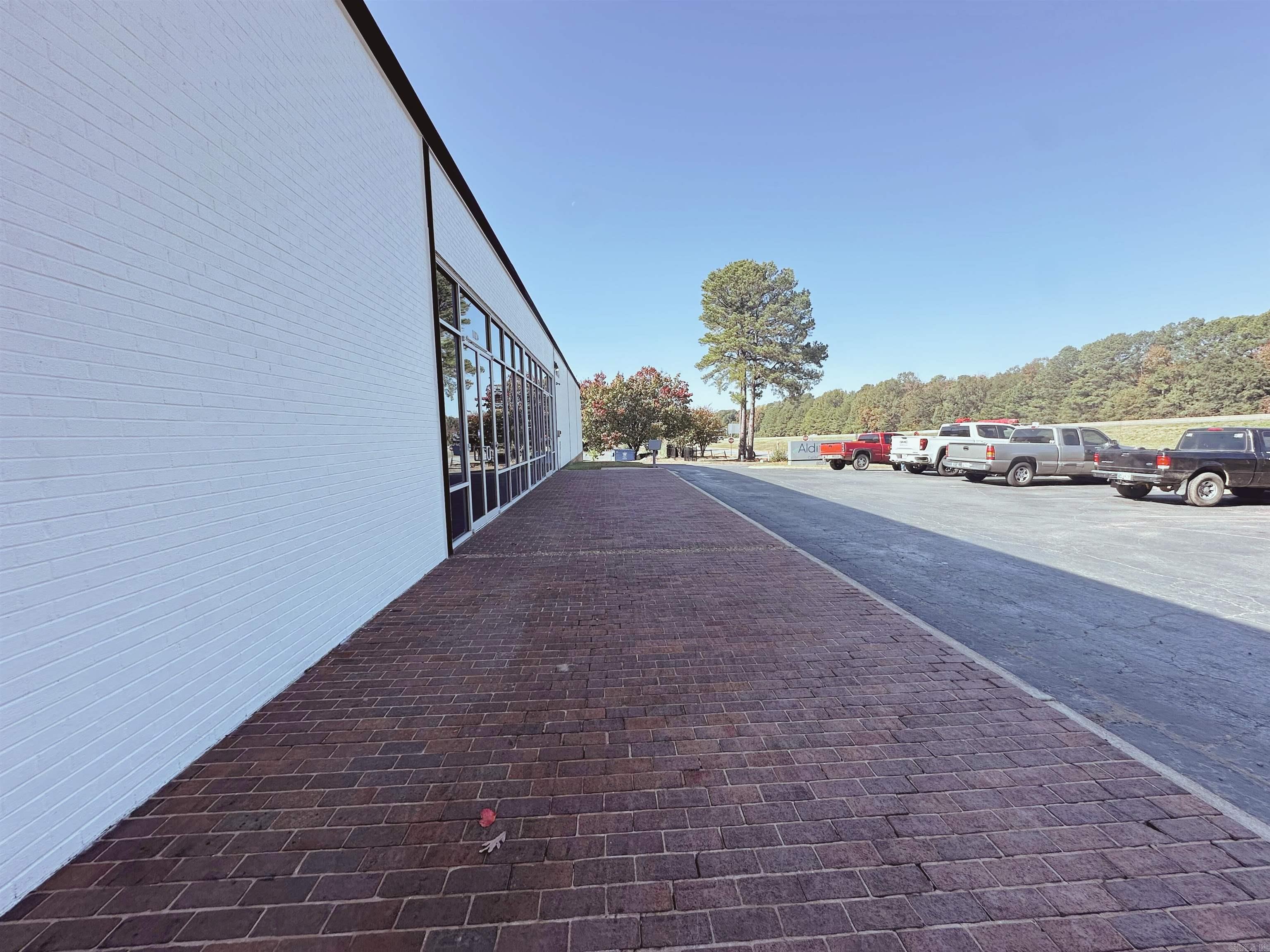 8023 Interstate 30 Property Photo 13