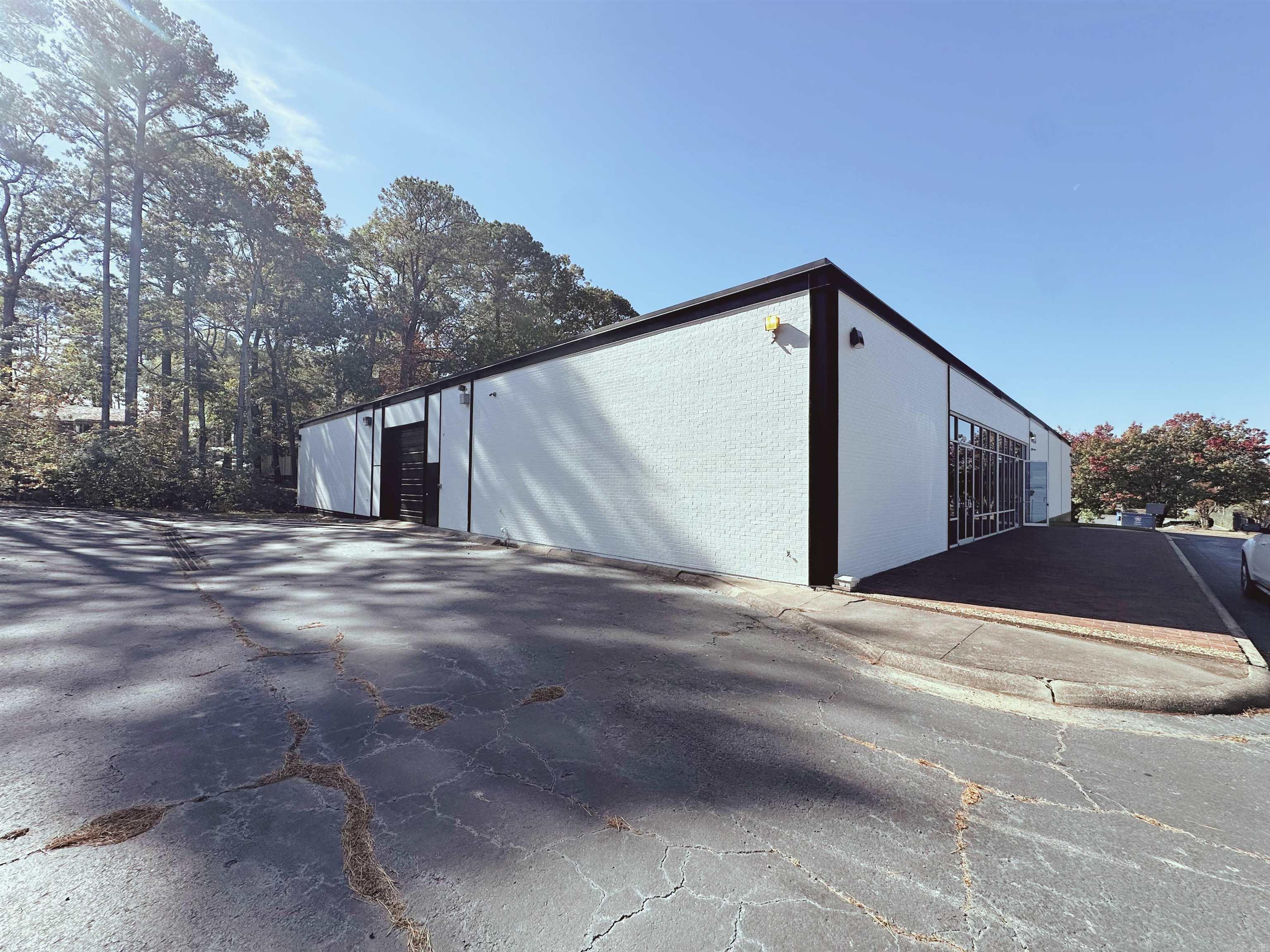 8023 Interstate 30 Property Photo 23