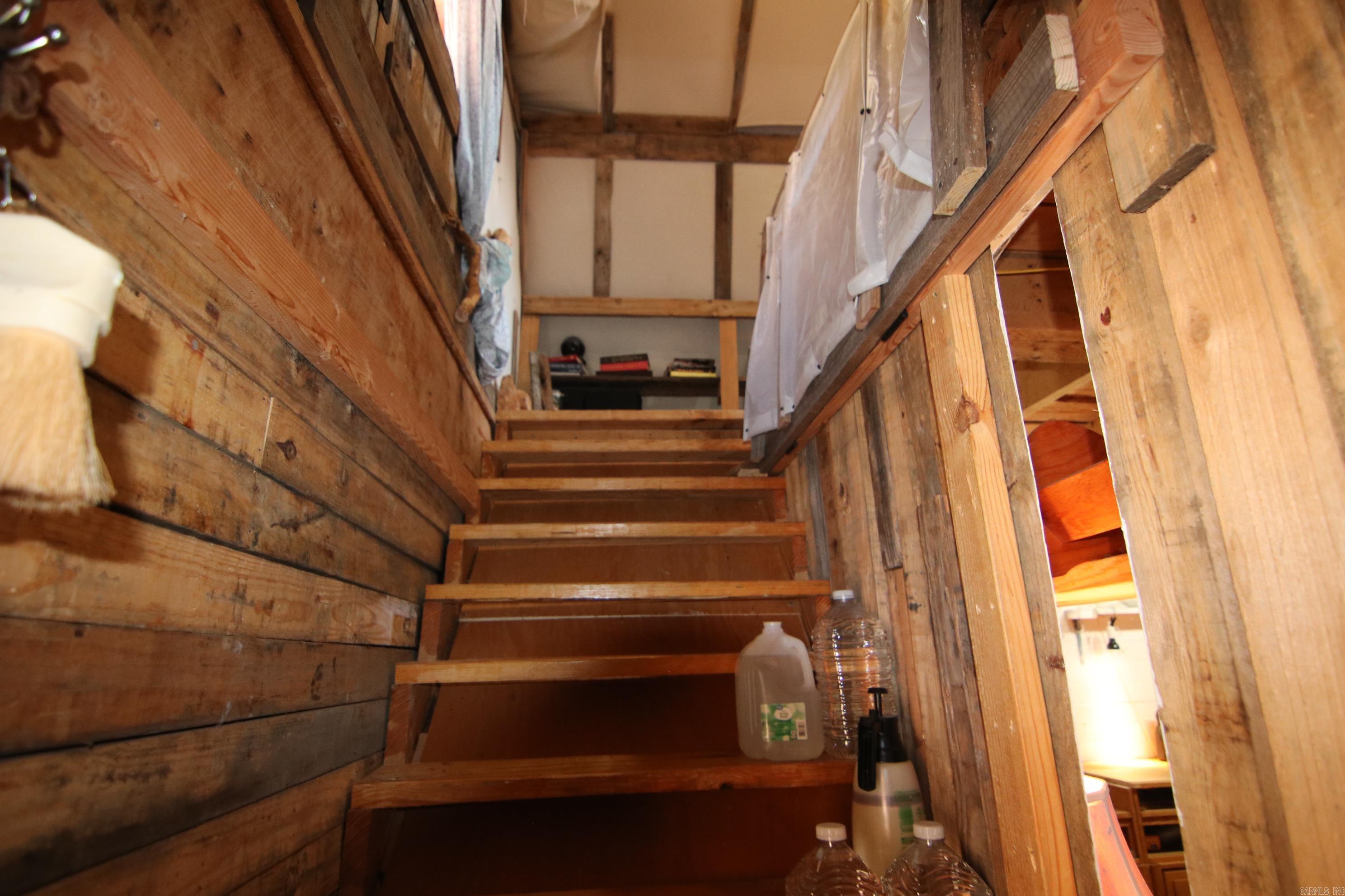 881 Aud Road Property Photo 16
