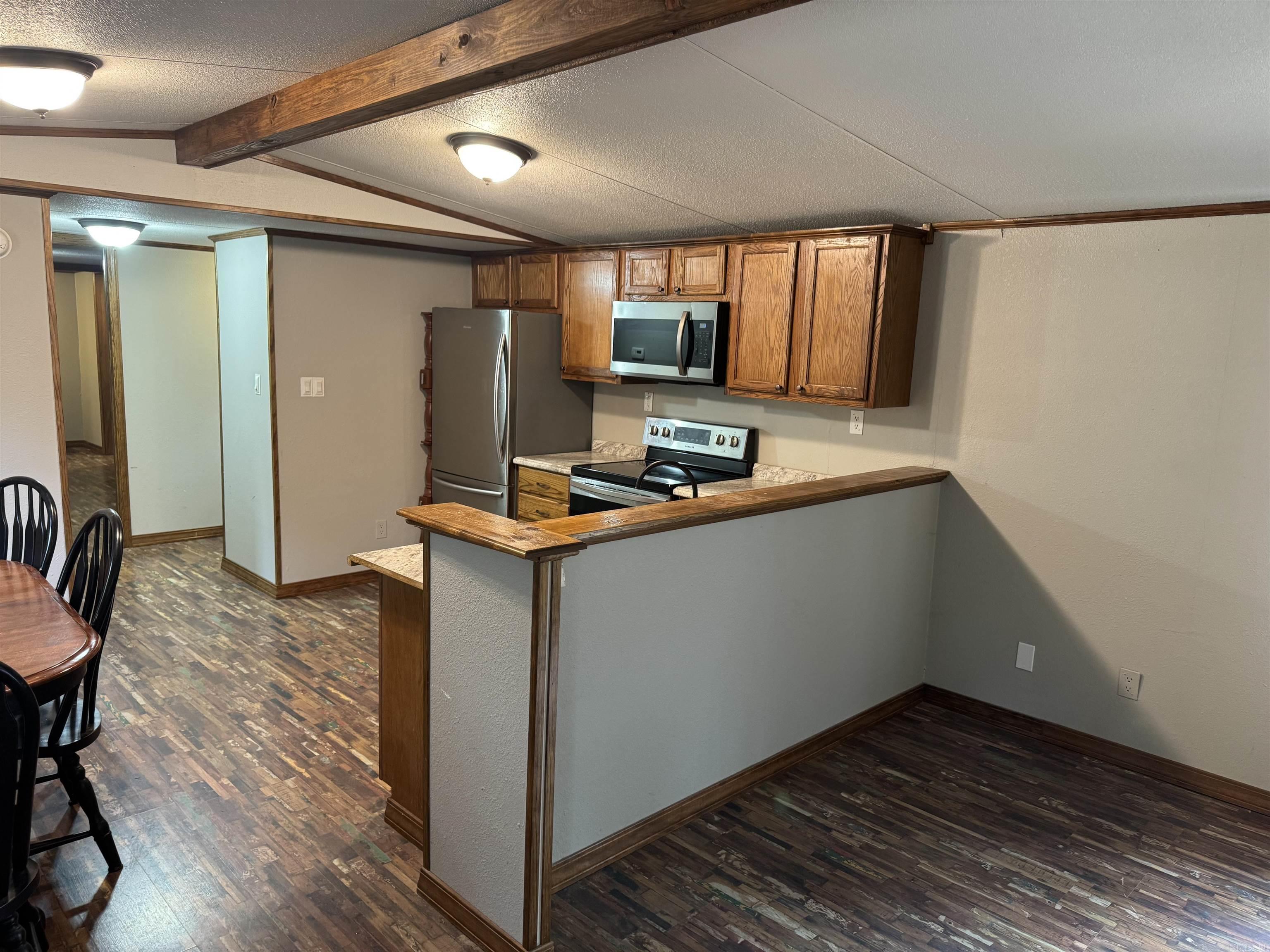 140 Howard Rd. Property Photo 5