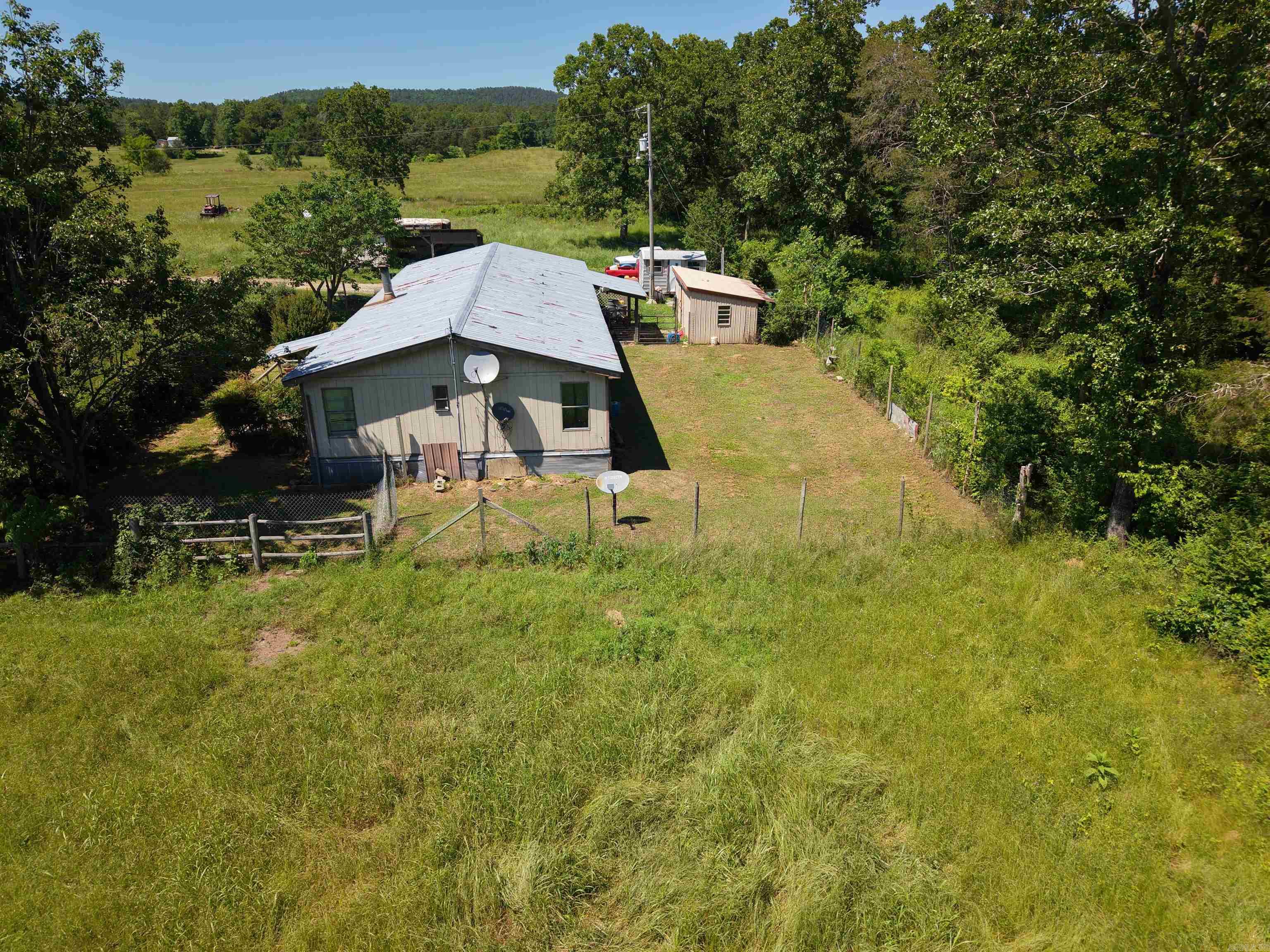 1525 Whitetown Road Property Photo 6