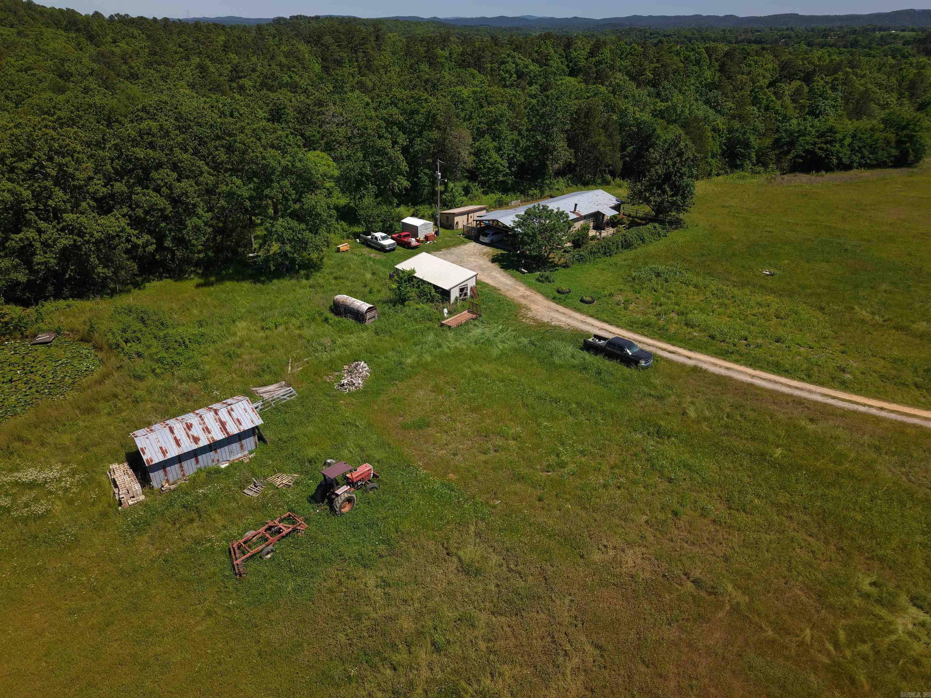 1525 Whitetown Road Property Photo 9
