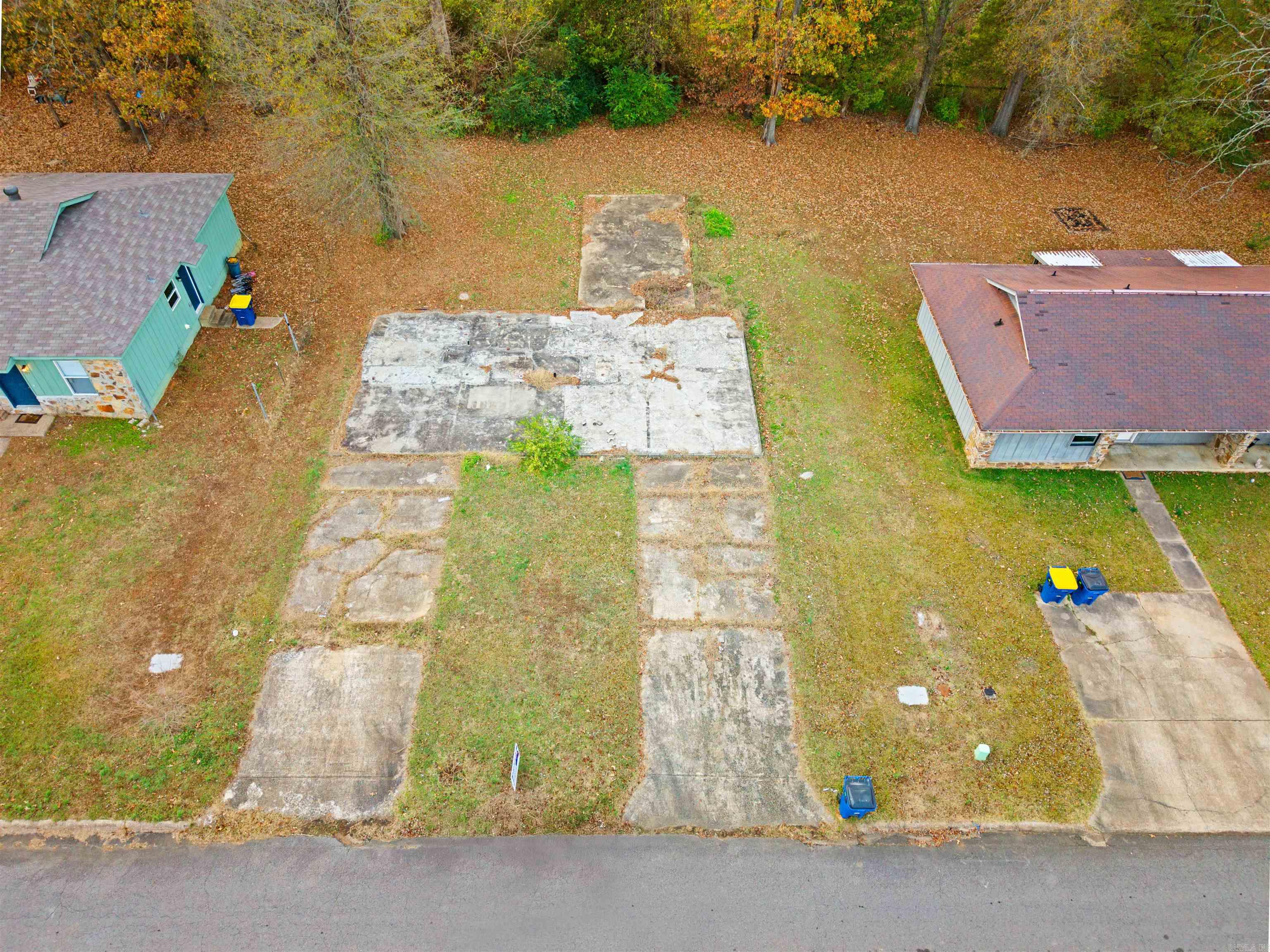 117 N A & B Park Drive Property Photo 4