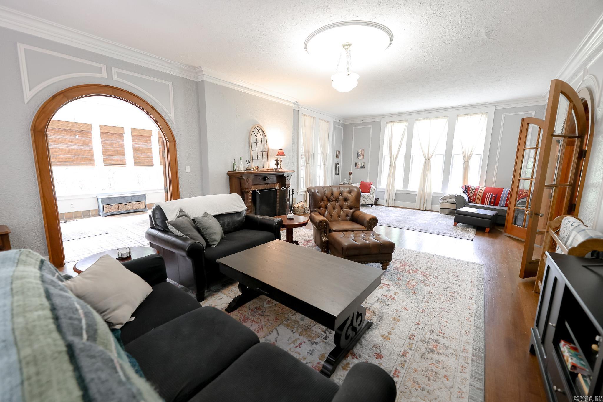 1701 N Madison Avenue Property Photo 5