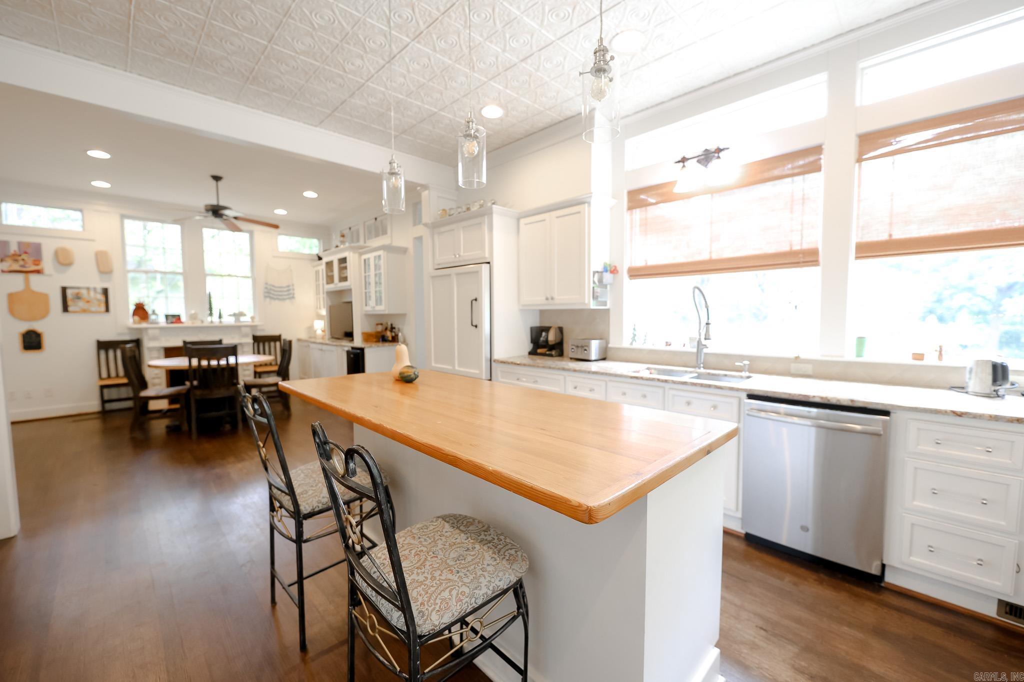 1701 N Madison Avenue Property Photo 14