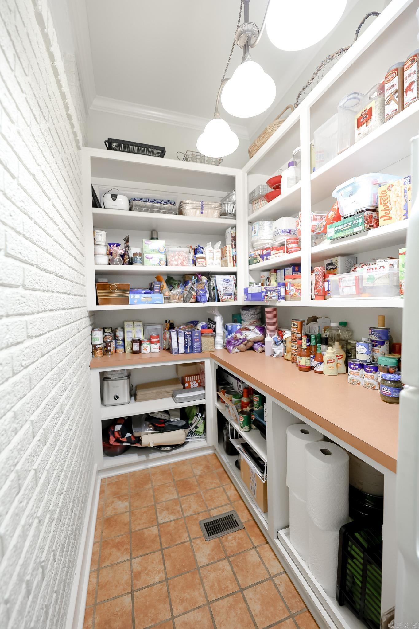 1701 N Madison Avenue Property Photo 17