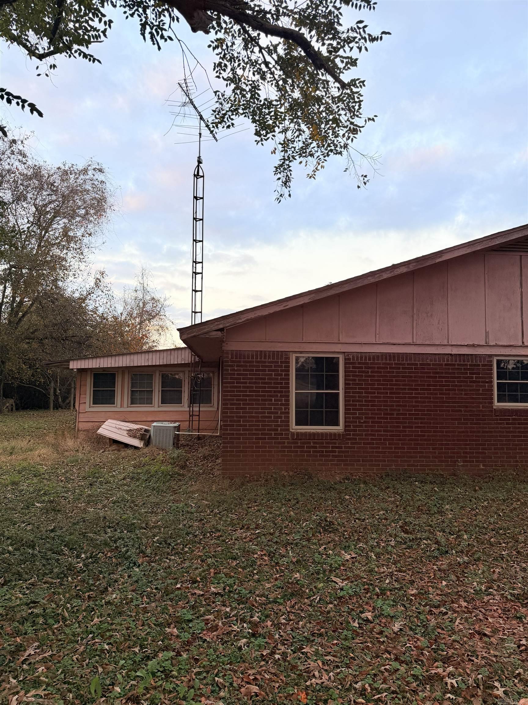 854 Bradley 57 Road Property Photo 6