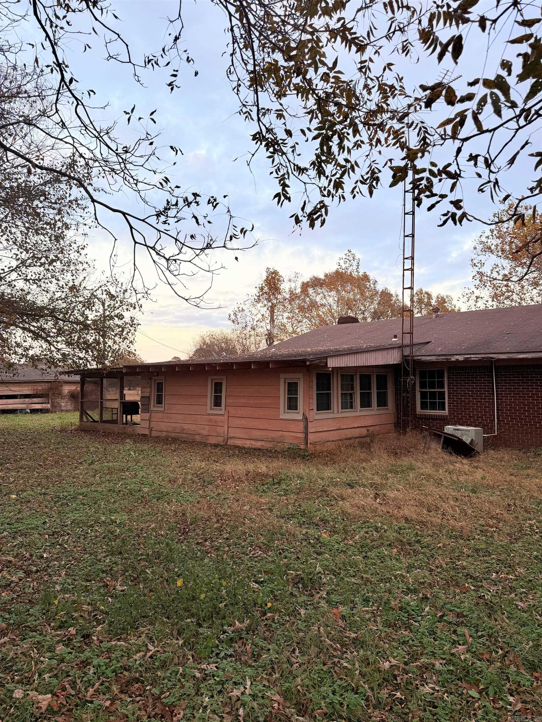 854 Bradley 57 Road Property Photo 8