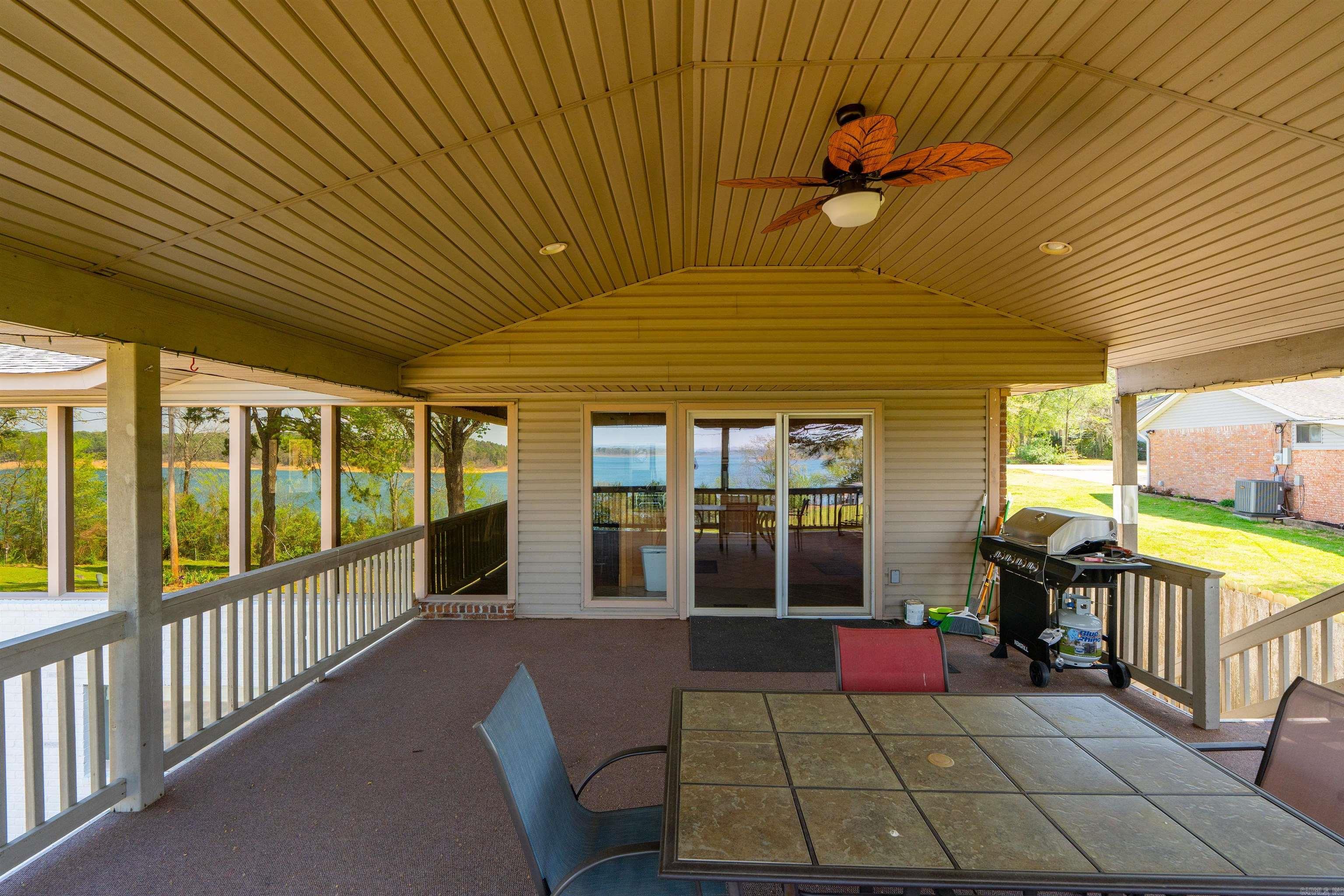 960 Anderson Circle Property Photo 32