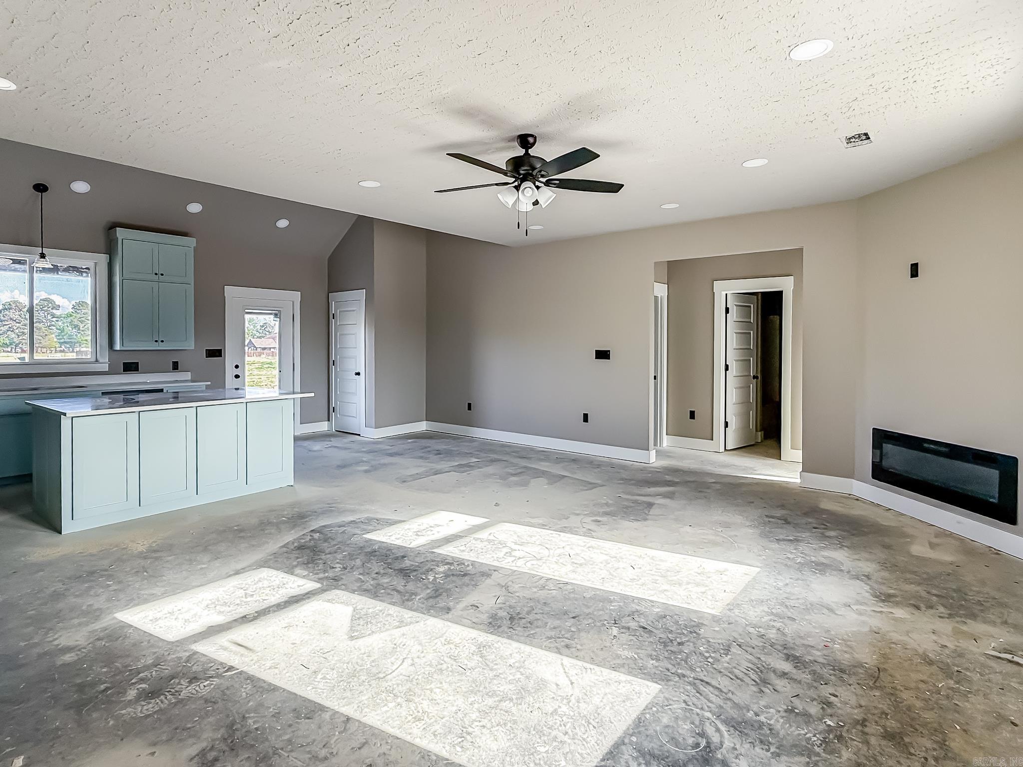 19 Saye Street Property Photo 37