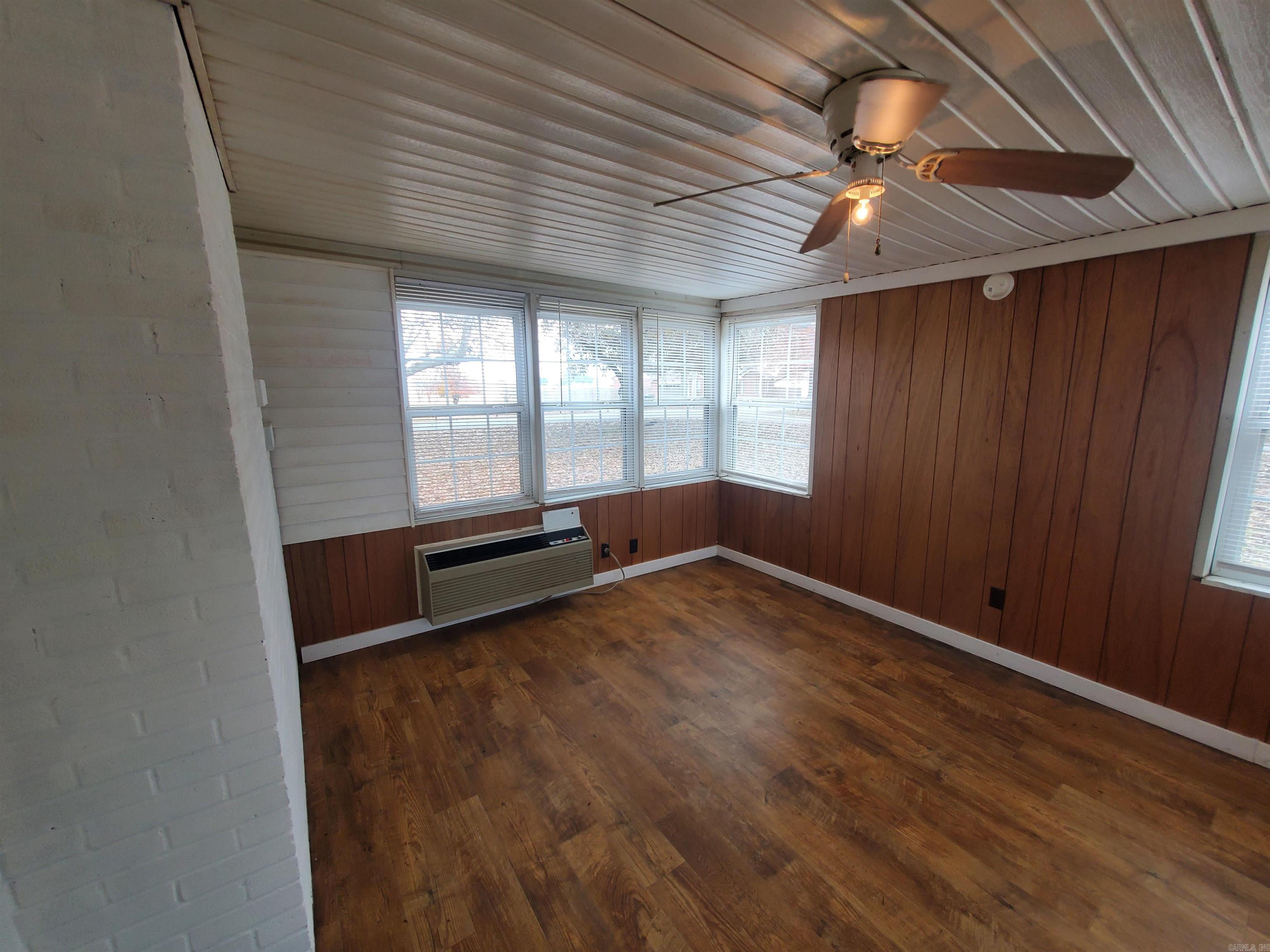 681 S Garfield Street Property Photo 12