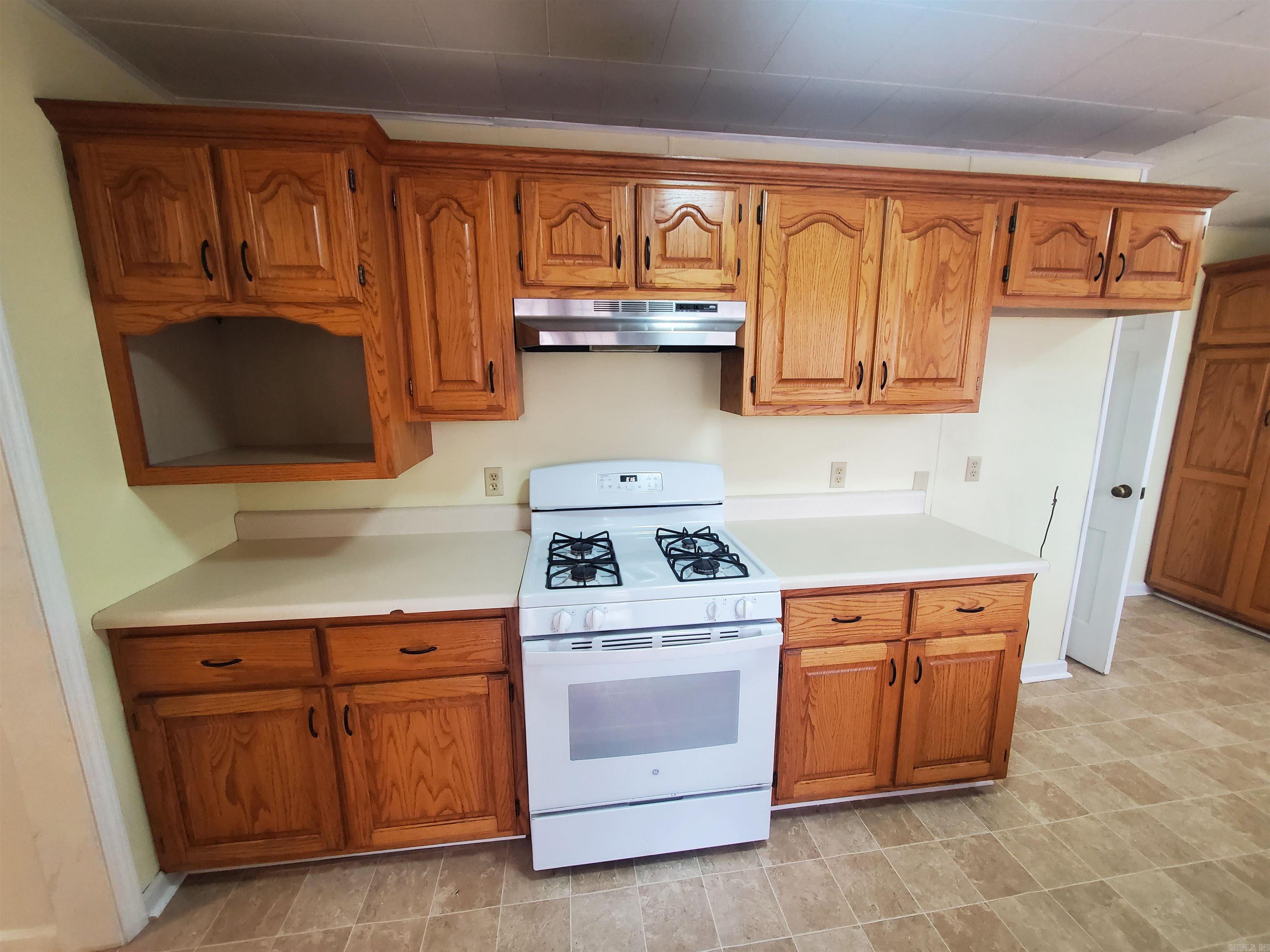 681 S Garfield Street Property Photo 17