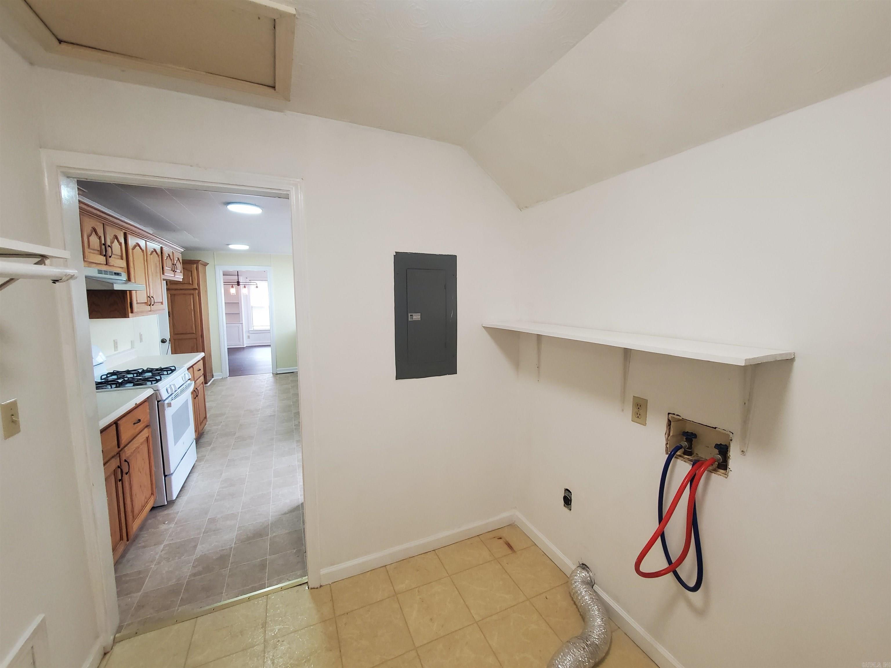 681 S Garfield Street Property Photo 21