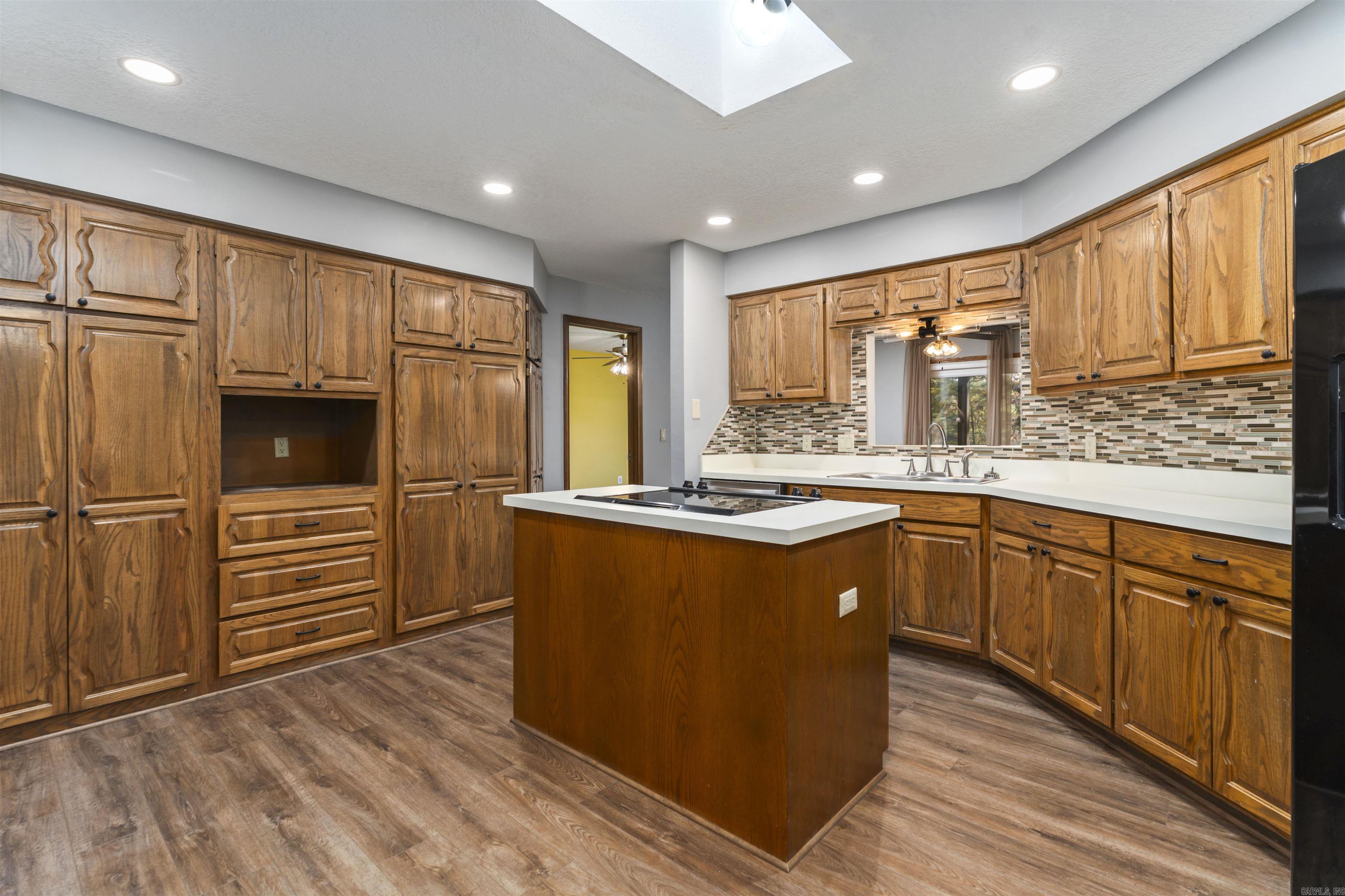 20 Gerona Circle Property Photo 13
