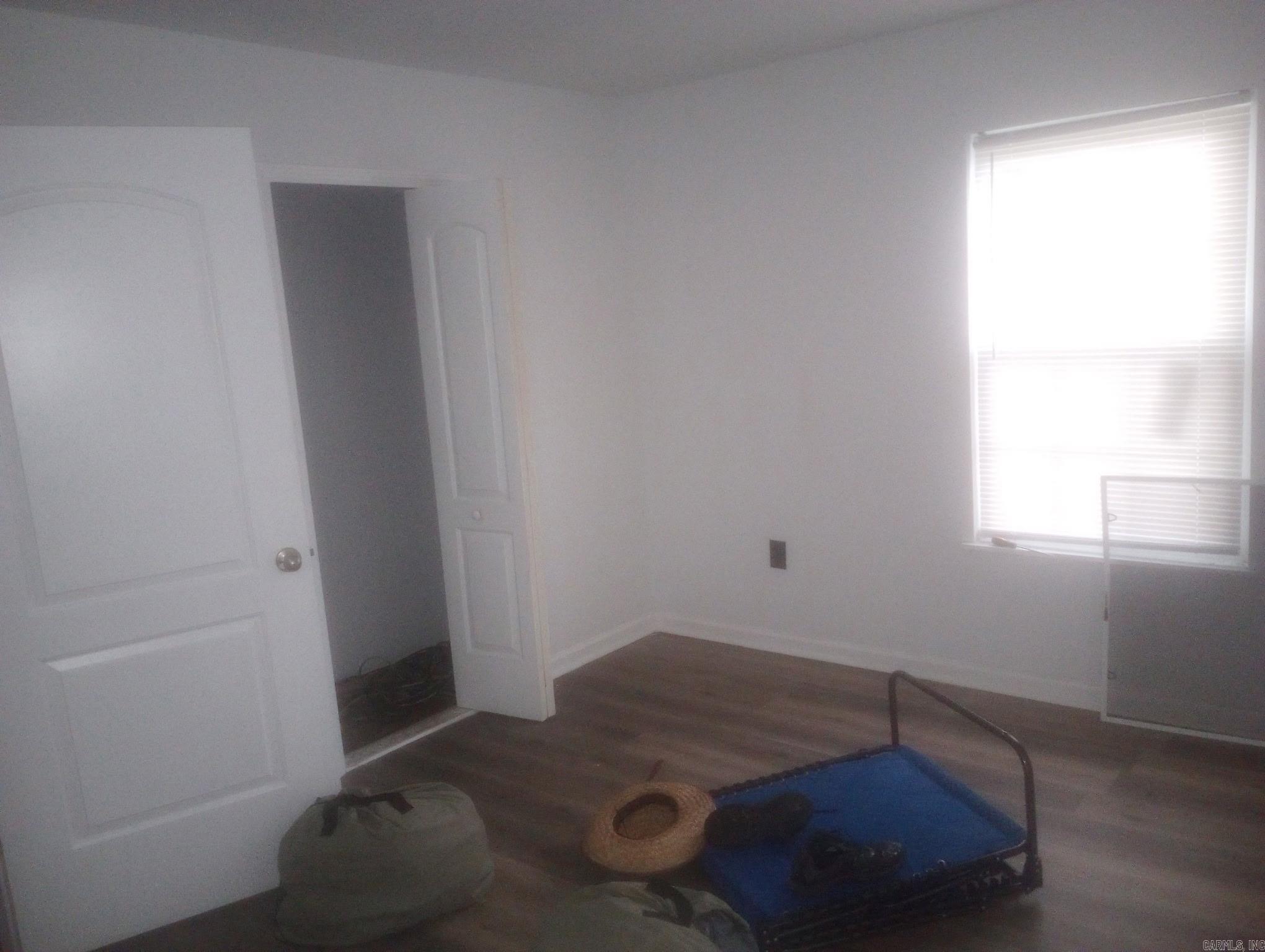 1009 N Trotter Road Property Photo 8