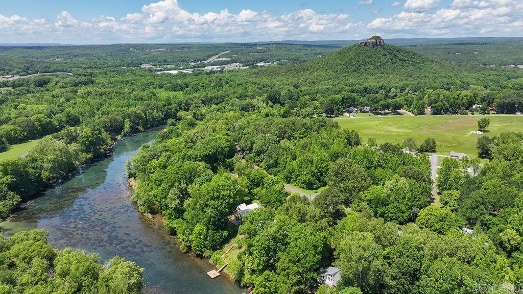 409 River Dr Property Photo 2