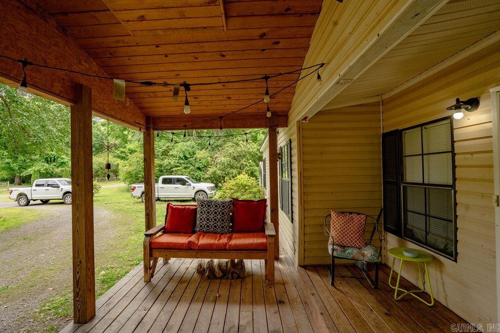 409 River Dr Property Photo 29