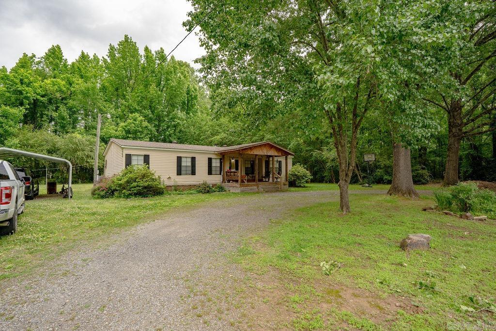 409 River Dr Property Photo 32
