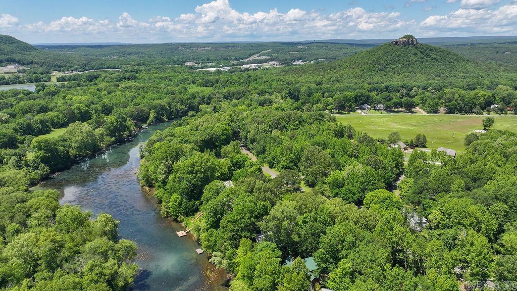 409 River Dr Property Photo 47