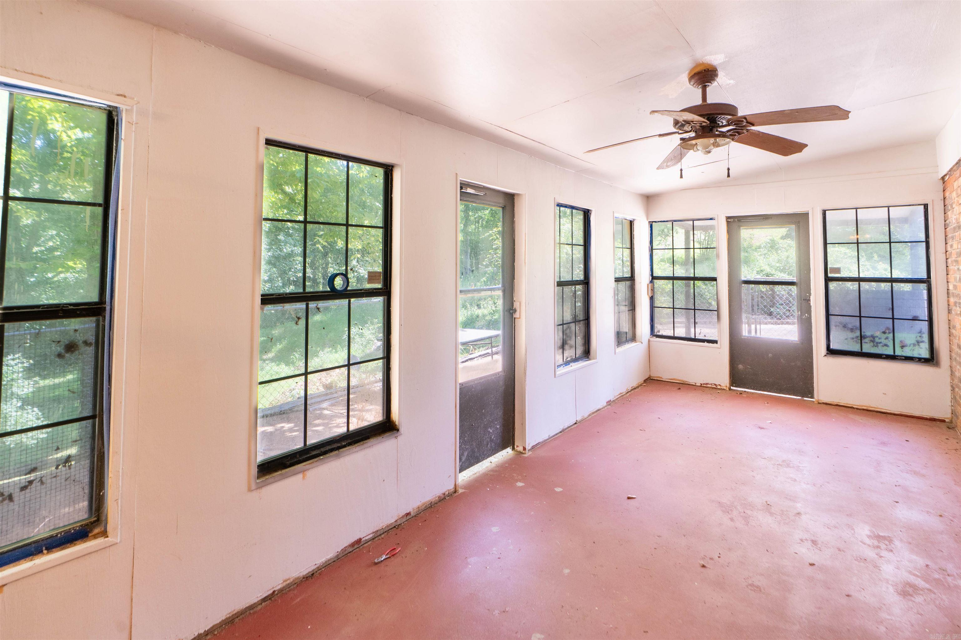 26 Holiday Hills Dr Property Photo 18